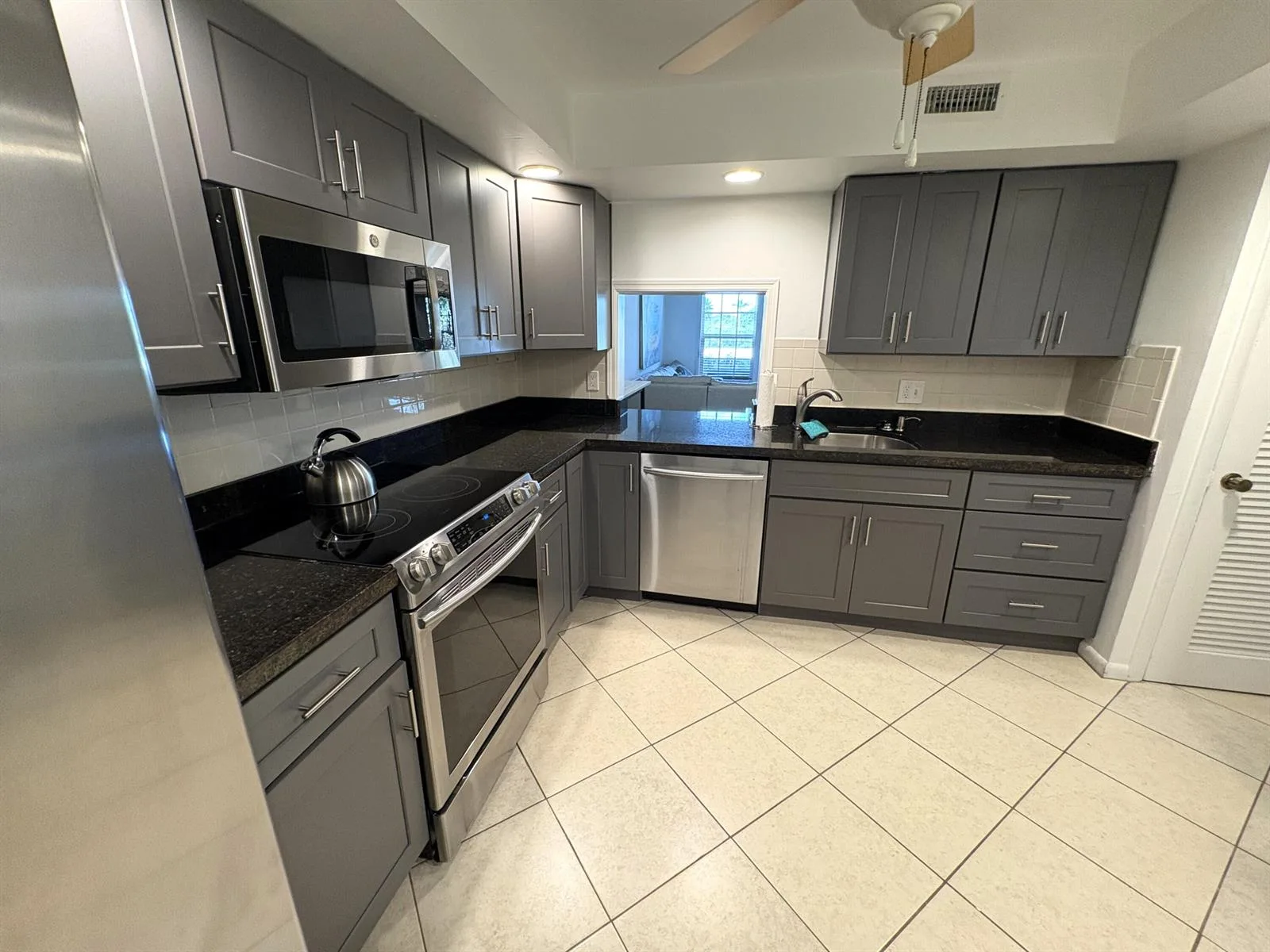 640 TENNIS CLUB Drive # 311, Fort Lauderdale, FL 33311 photo 4