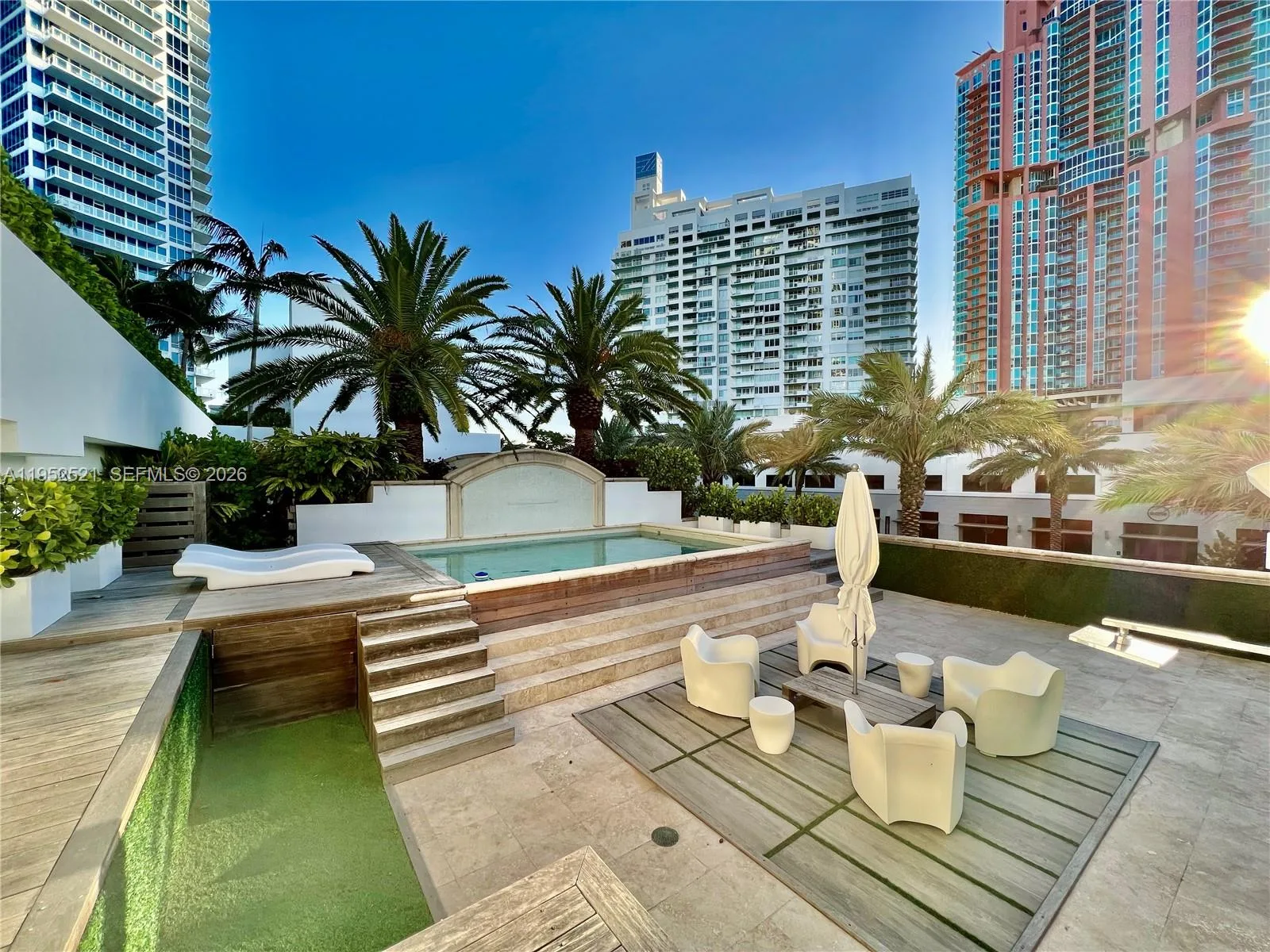 50 S Pointe Dr # LOFT5, Miami Beach, FL 33139