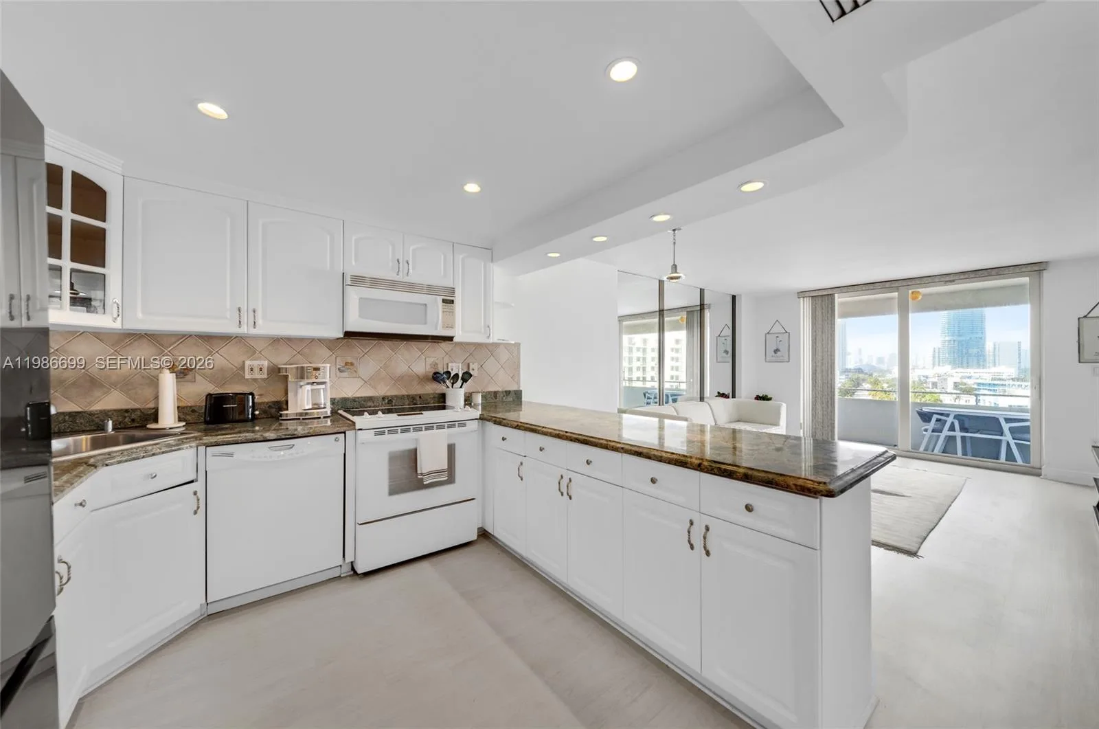 465 Ocean Dr # 1102, Miami Beach, FL 33139 photo 10