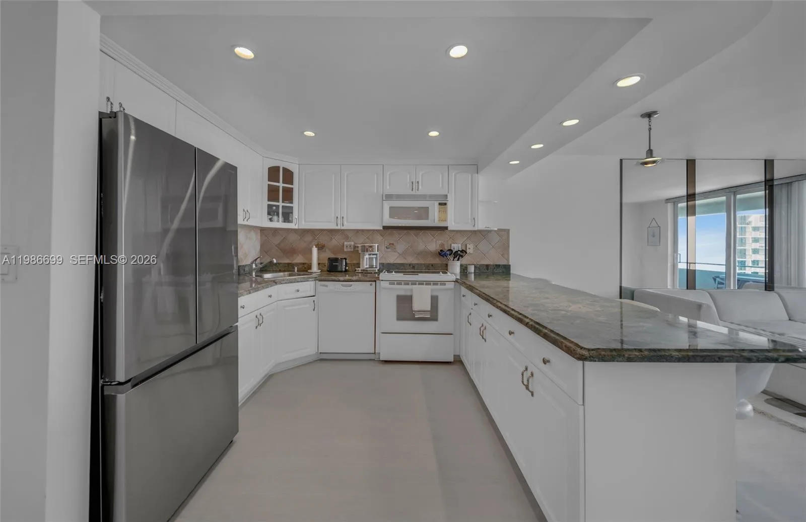 465 Ocean Dr # 1102, Miami Beach, FL 33139 photo 4