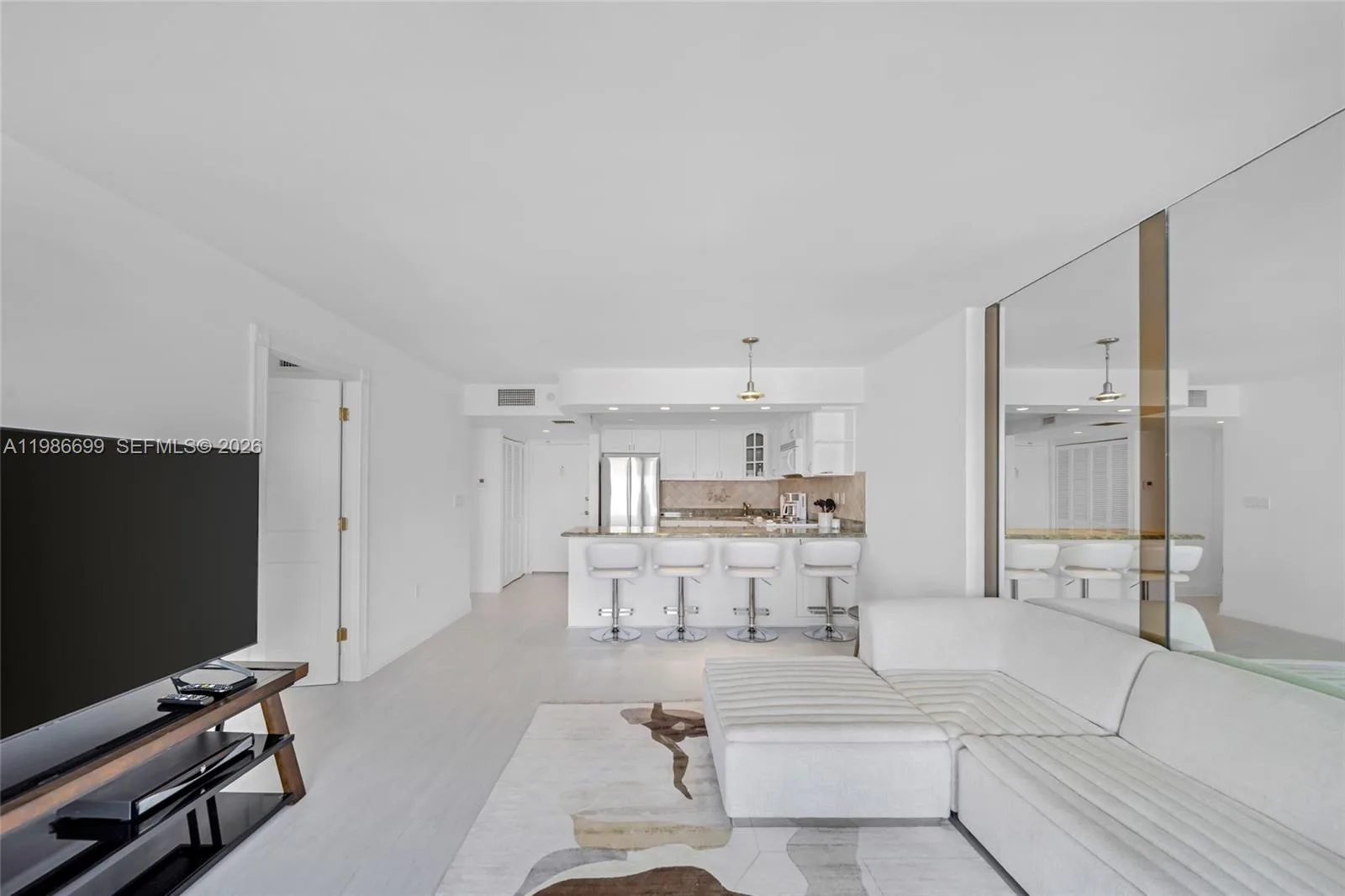 465 Ocean Dr # 1102, Miami Beach, FL 33139 photo 7