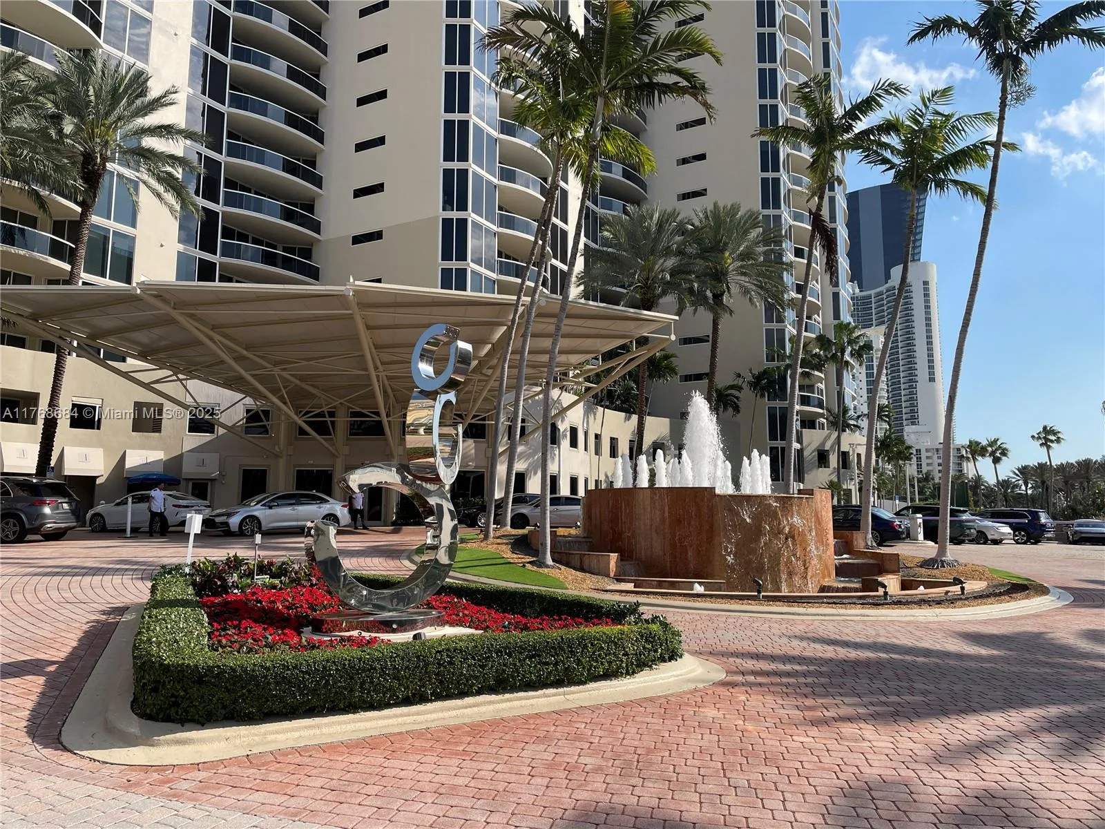 Pinnacle – photo 26