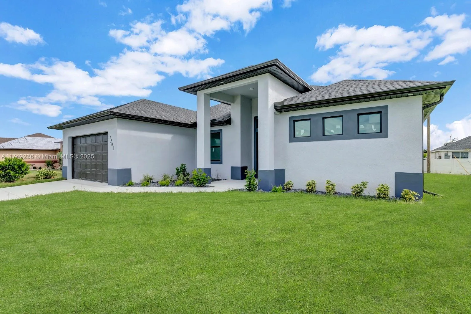 2201 NE 21st AVE, Cape Coral, FL 33909 photo 4