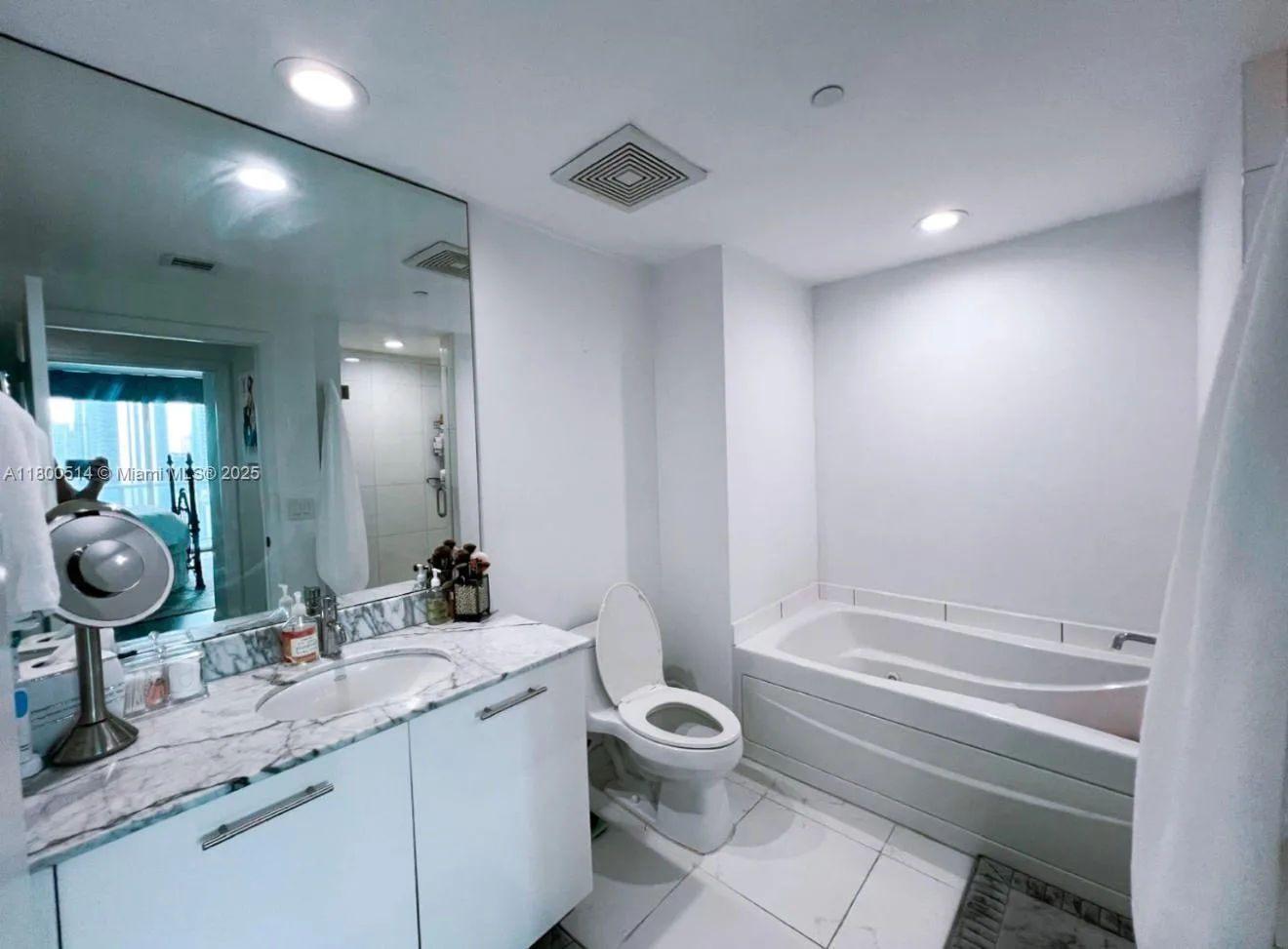 55 SE 6th St # 2304, Miami, FL 33131 photo 13