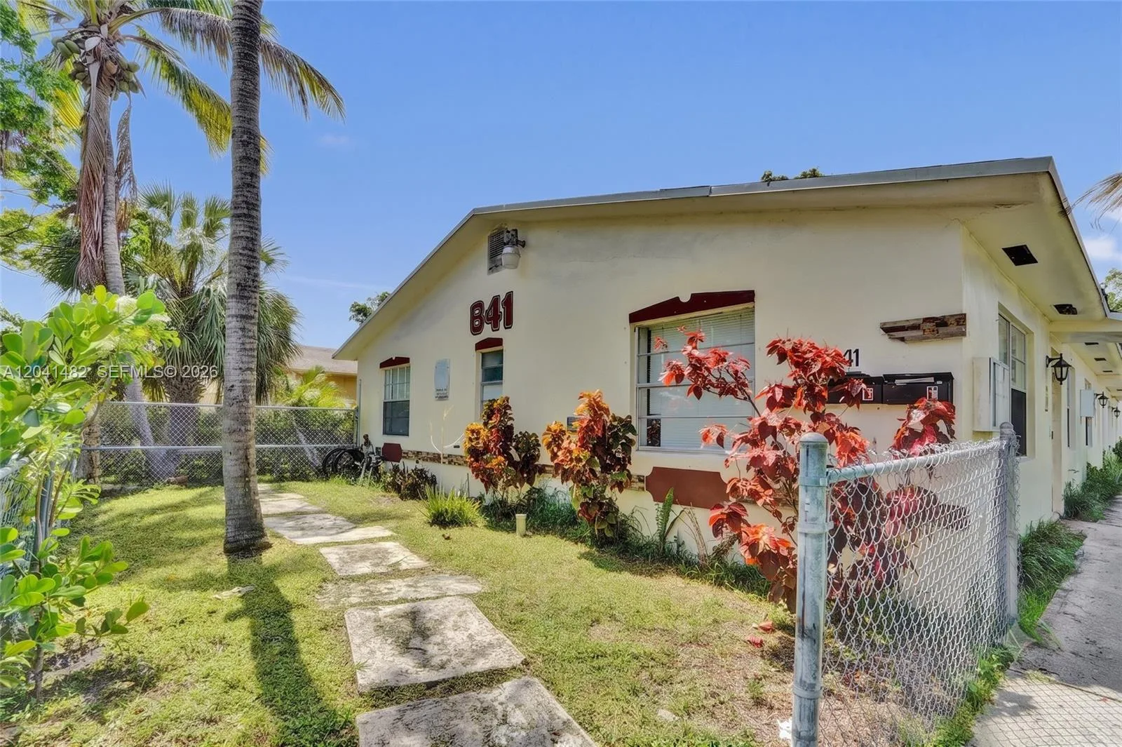 841 SW 7th St # C, Pompano Beach, FL 33060 photo 2