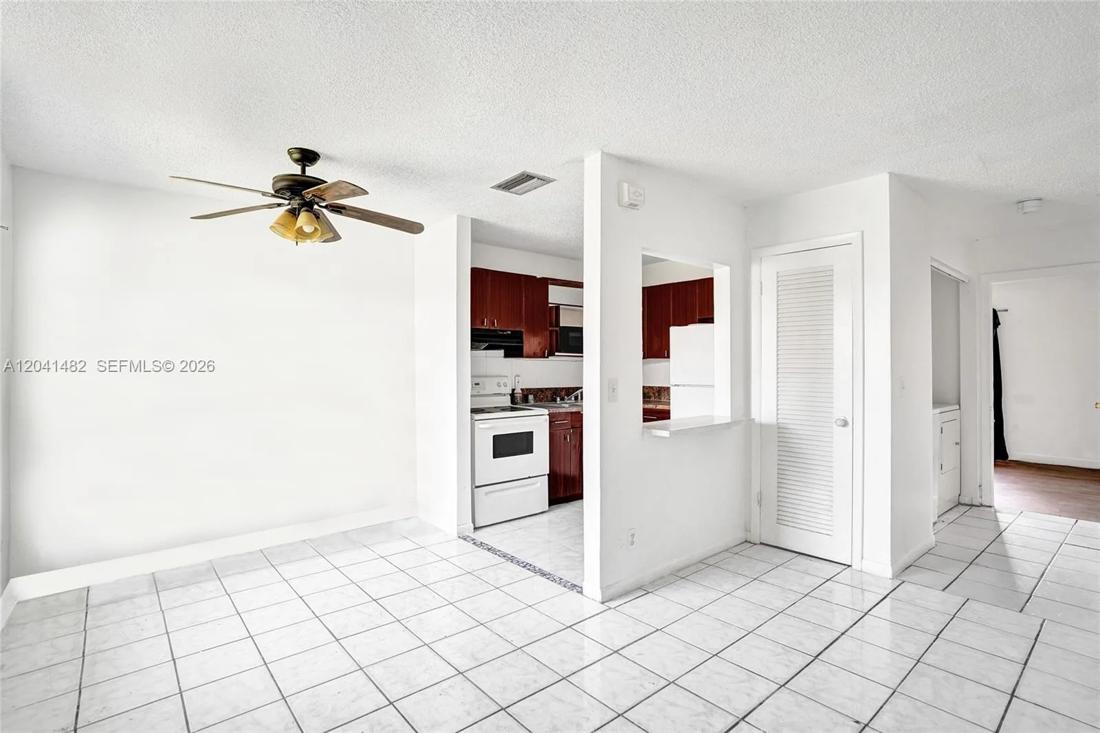 841 SW 7th St # C, Pompano Beach, FL 33060 photo 5