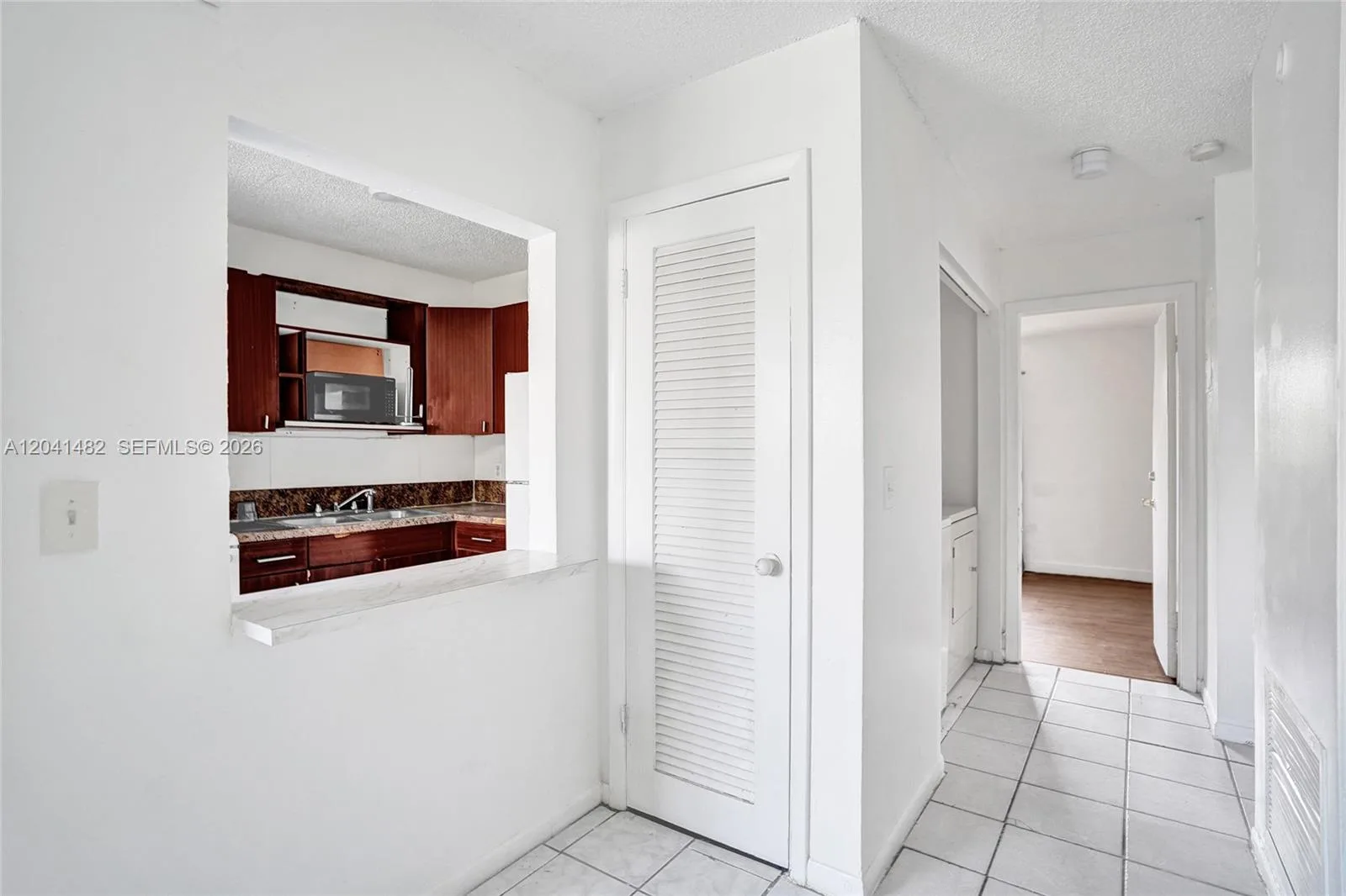 841 SW 7th St # C, Pompano Beach, FL 33060 photo 9
