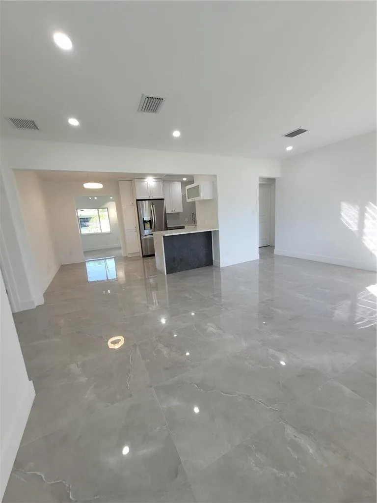 6041 SW 17th Street, Miami, FL 33155 photo 3