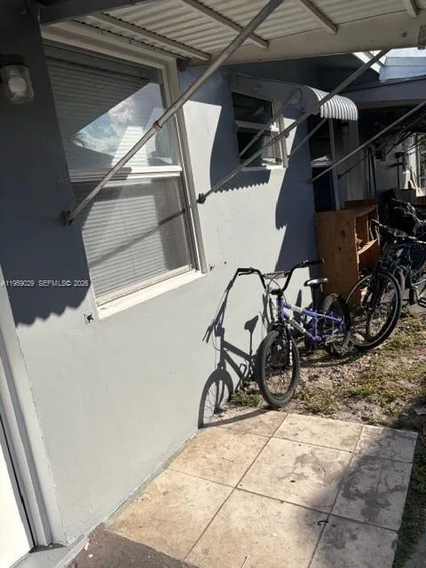 1913 SW Gardenia Rd, Fort Lauderdale, FL 33317 photo 5