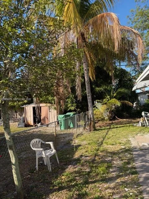 1913 SW Gardenia Rd, Fort Lauderdale, FL 33317 photo 7