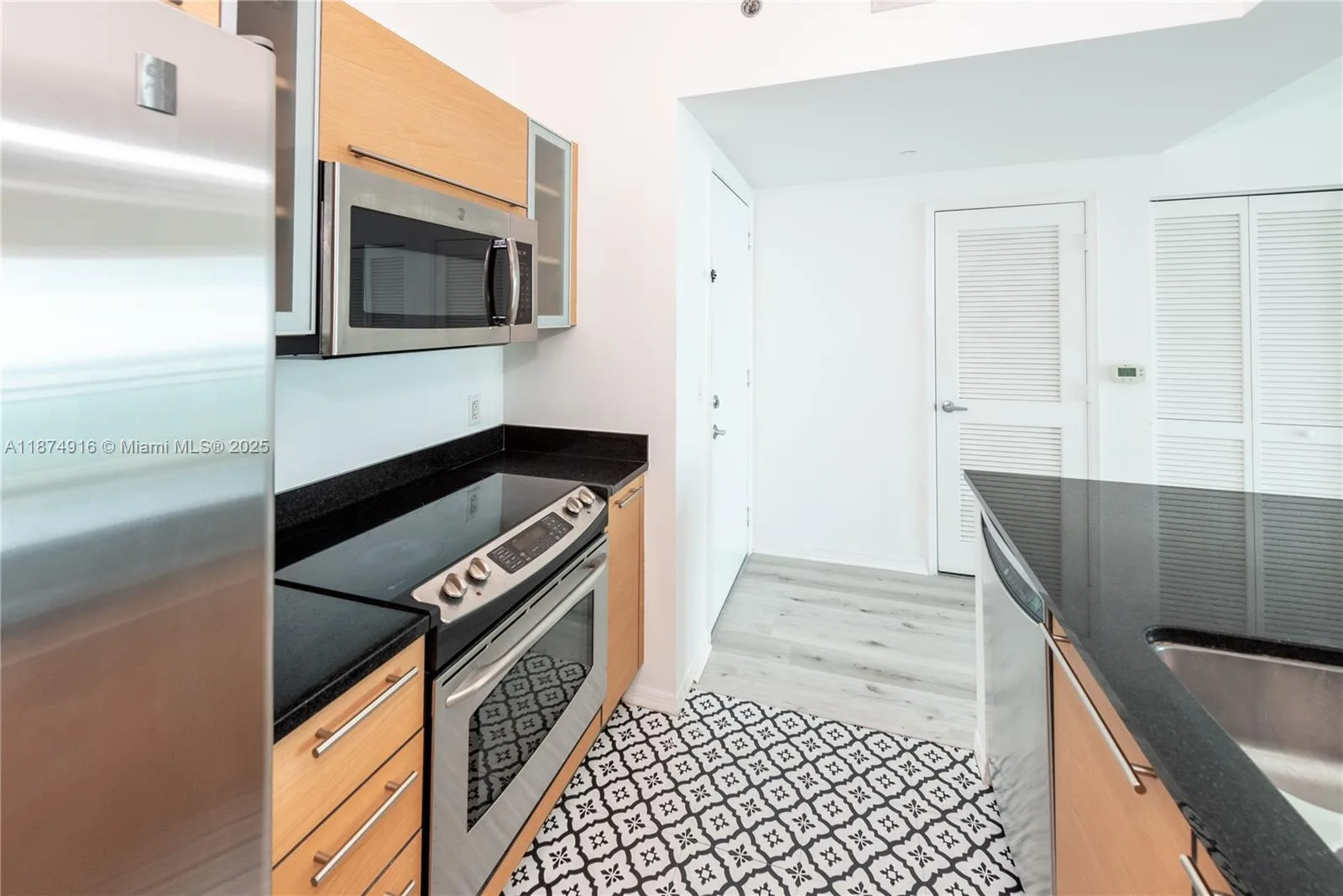 951 Brickell Ave # 3102, Miami, FL 33131 photo 10
