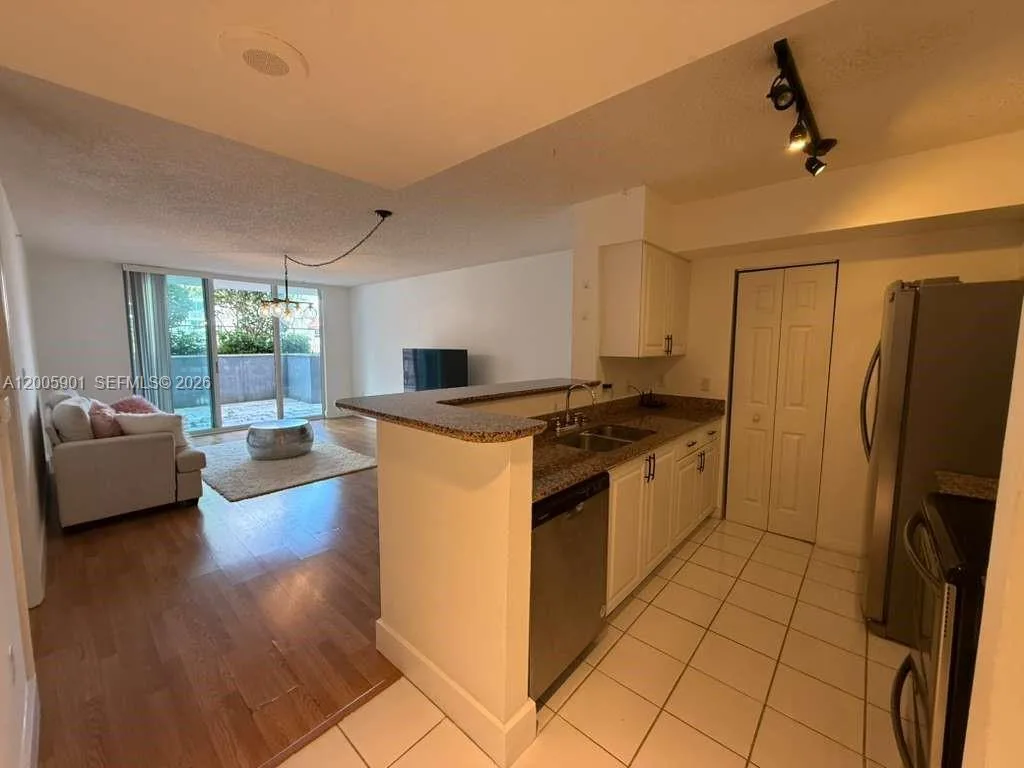 1155 Brickell Bay Dr # 606, Miami, FL 33131 photo 7