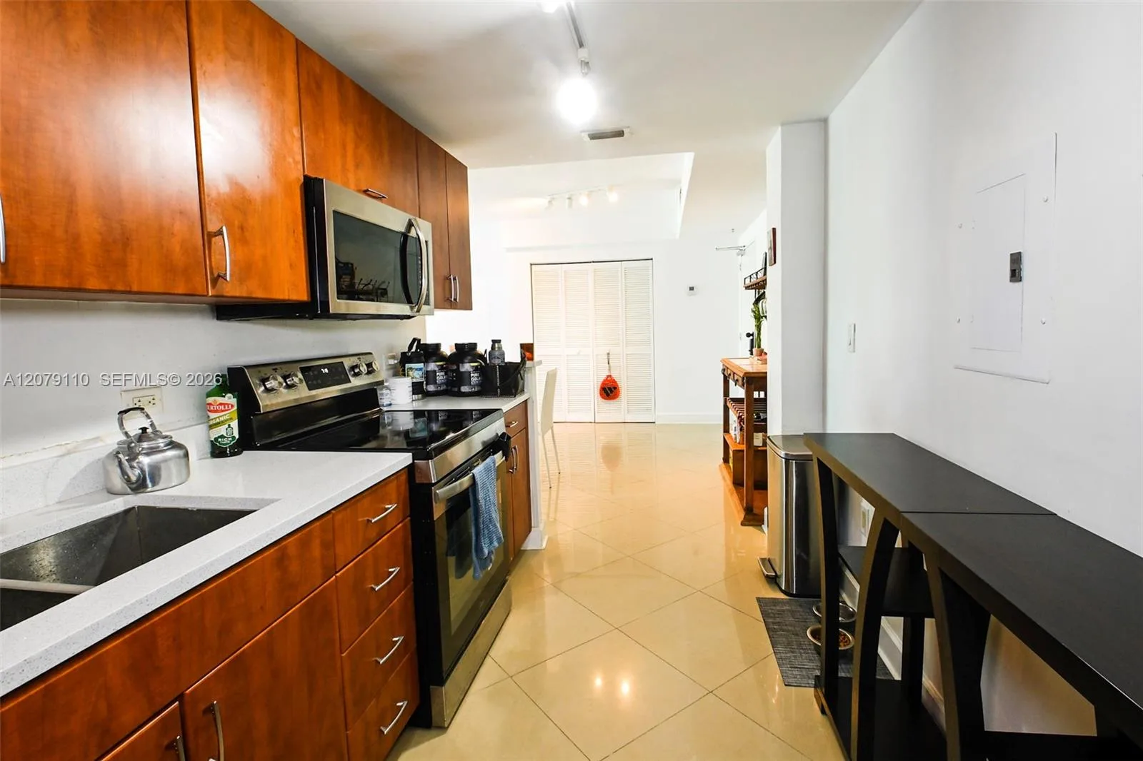 7501 E Treasure Dr # 1H, North Bay Village, FL 33141 photo 9