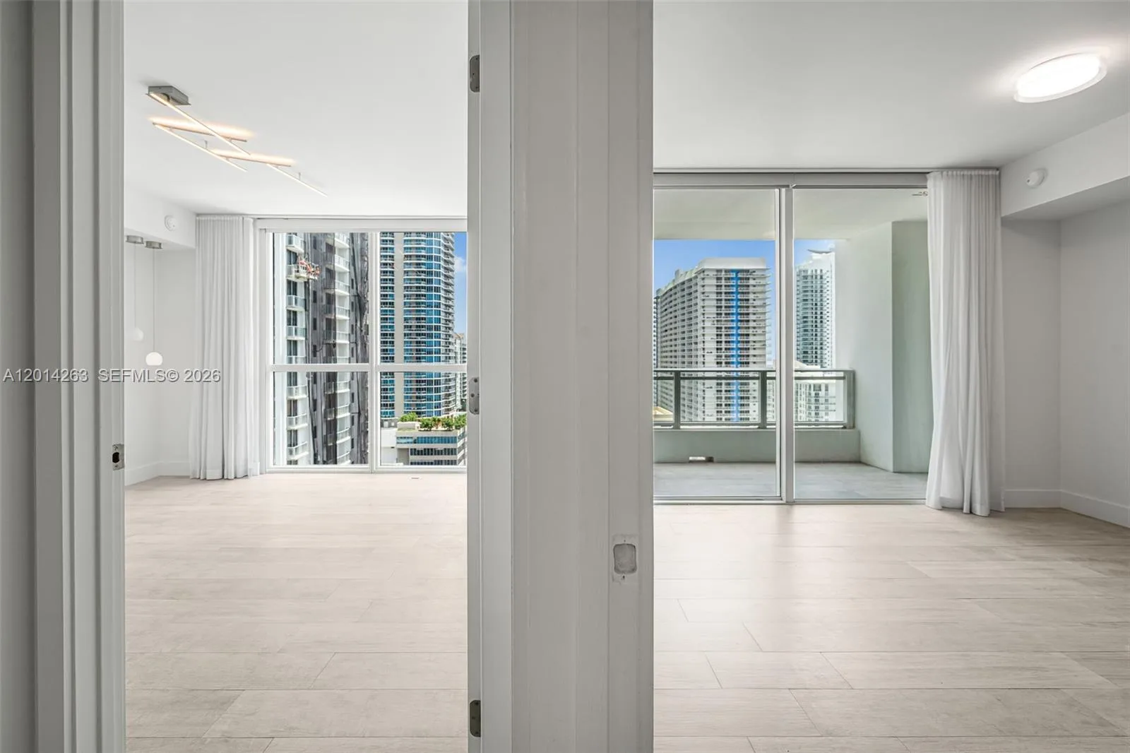 1080 Brickell Ave # 2606, Miami, FL 33131 photo 12