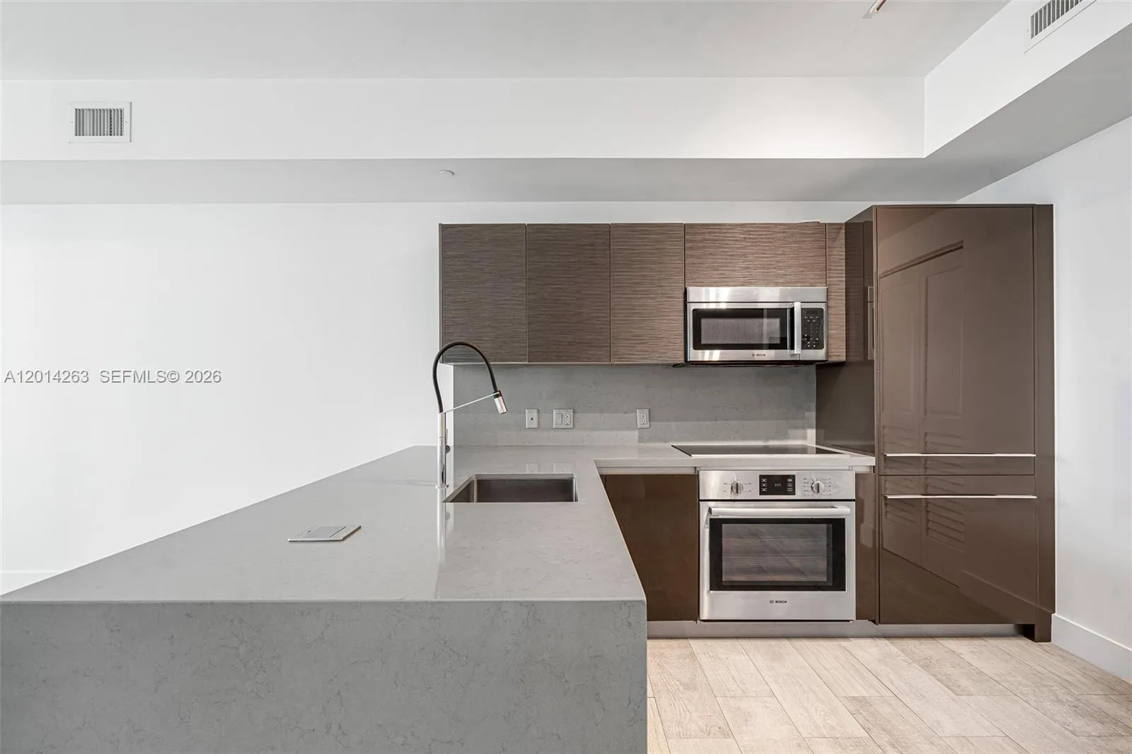 1080 Brickell Ave # 2606, Miami, FL 33131 photo 3