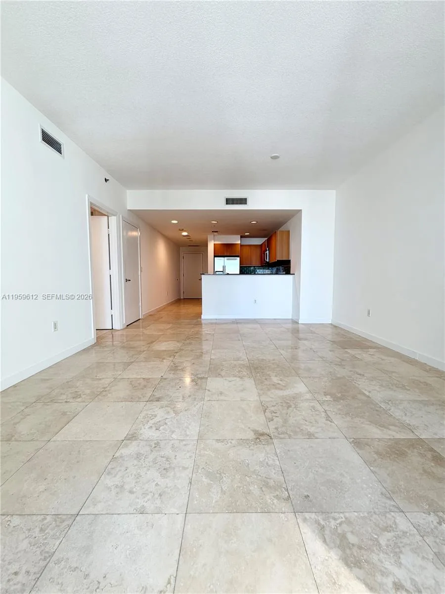1060 Brickell Ave # 2113, Miami, FL 33131 photo 13