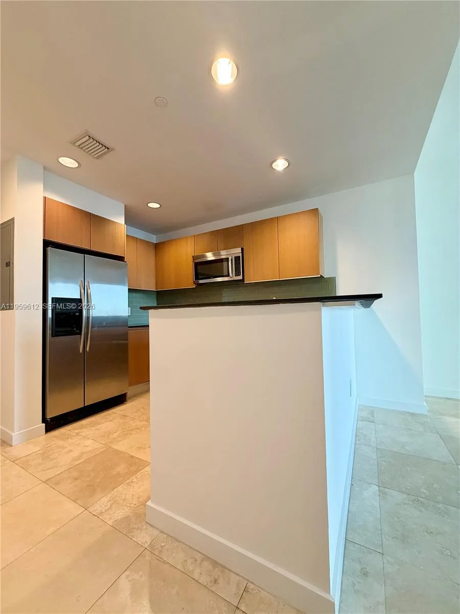 1060 Brickell Ave # 2113, Miami, FL 33131 photo 7