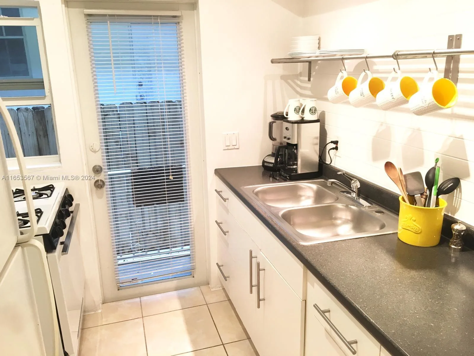 1228 Pennsylvania Ave # 3, Miami Beach, FL 33139 photo 11