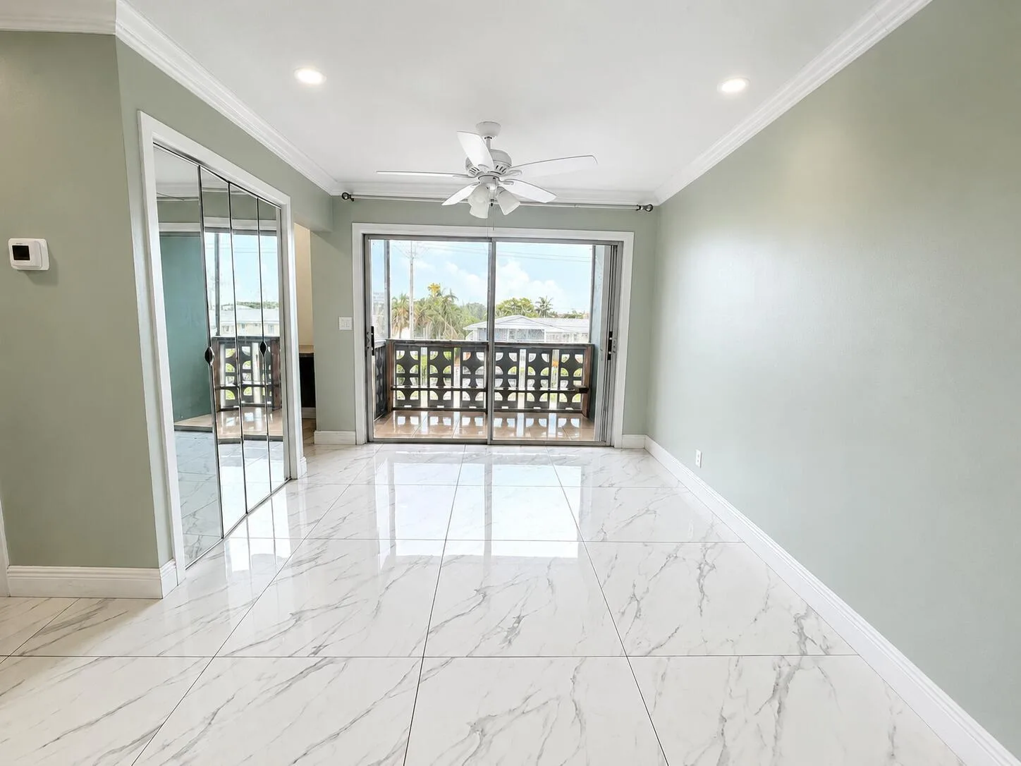 941 CRYSTAL LAKE Drive # 309, Deerfield Beach, FL 33064 photo 2