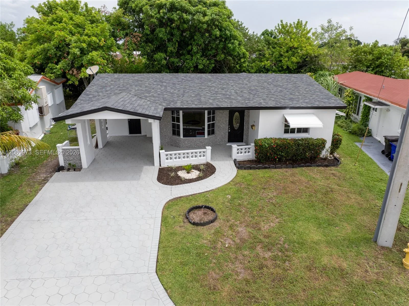 4595 NW 43rd Ct, Lauderdale Lakes, FL 33319 photo 3