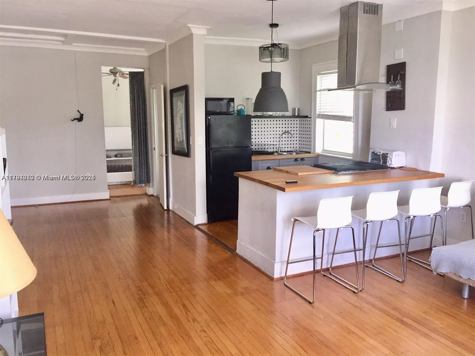 1611 Michigan Ave # 19, Miami Beach, FL 33139 photo 2