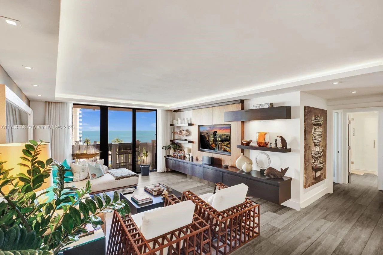 1121 Crandon Blvd # D706, Key Biscayne, FL 33149