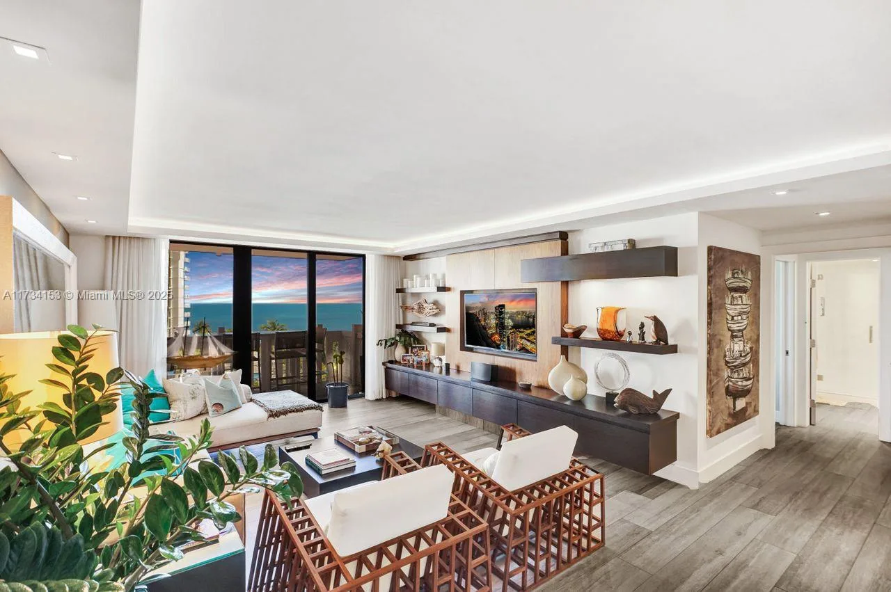 1121 Crandon Blvd # D706, Key Biscayne, FL 33149 photo 2