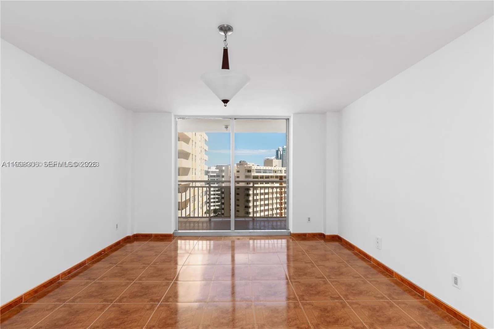 1849 S Ocean Dr # 1103, Hallandale Beach, FL 33009 photo 4