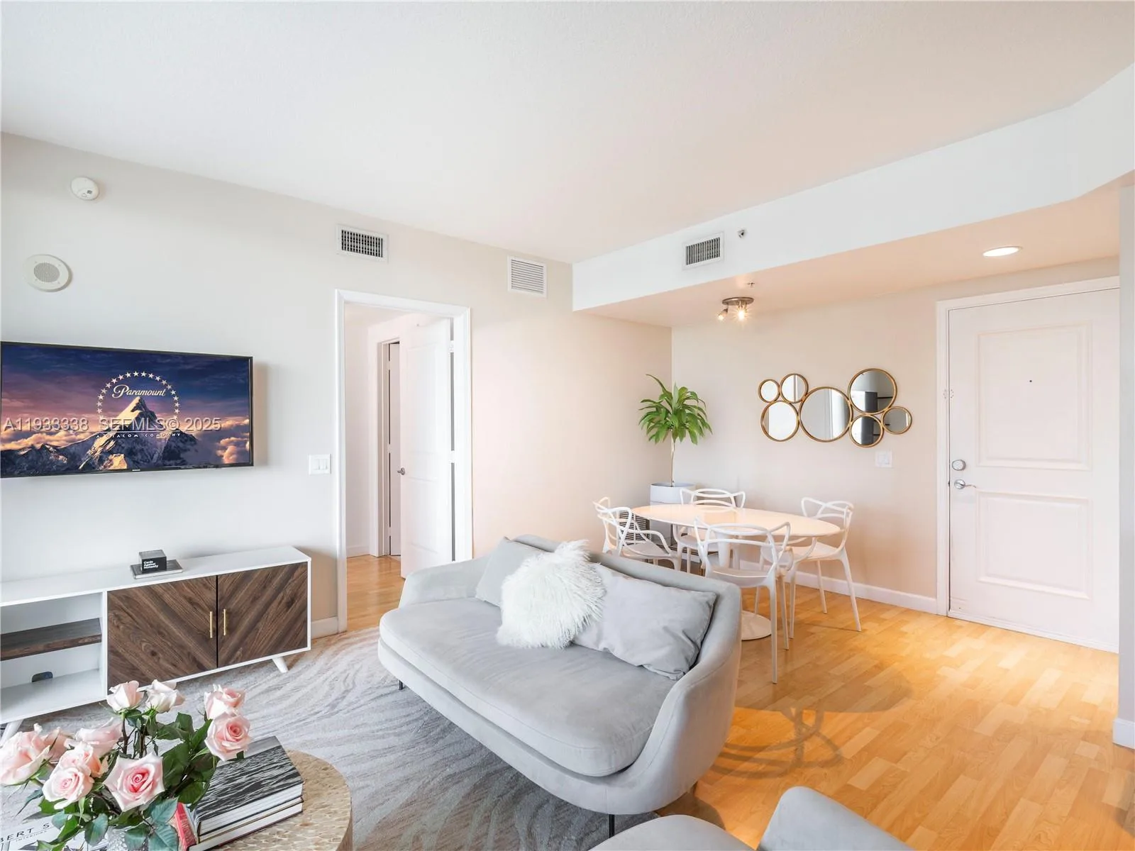 480 NE 30th St # 1103, Miami, FL 33137 photo 3
