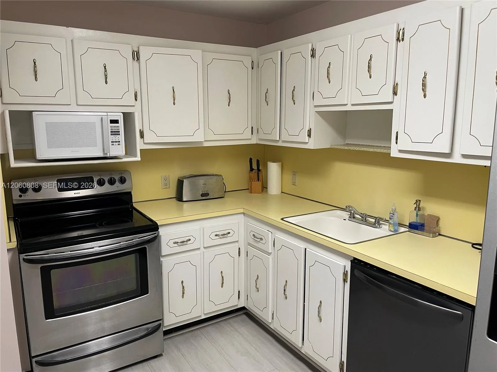 3375 N Country Club Dr # 803, Aventura, FL 33180 photo 7