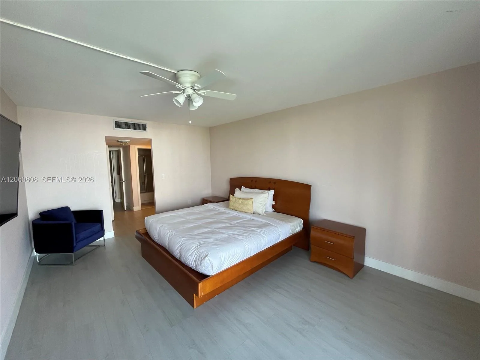 3375 N Country Club Dr # 803, Aventura, FL 33180 photo 8