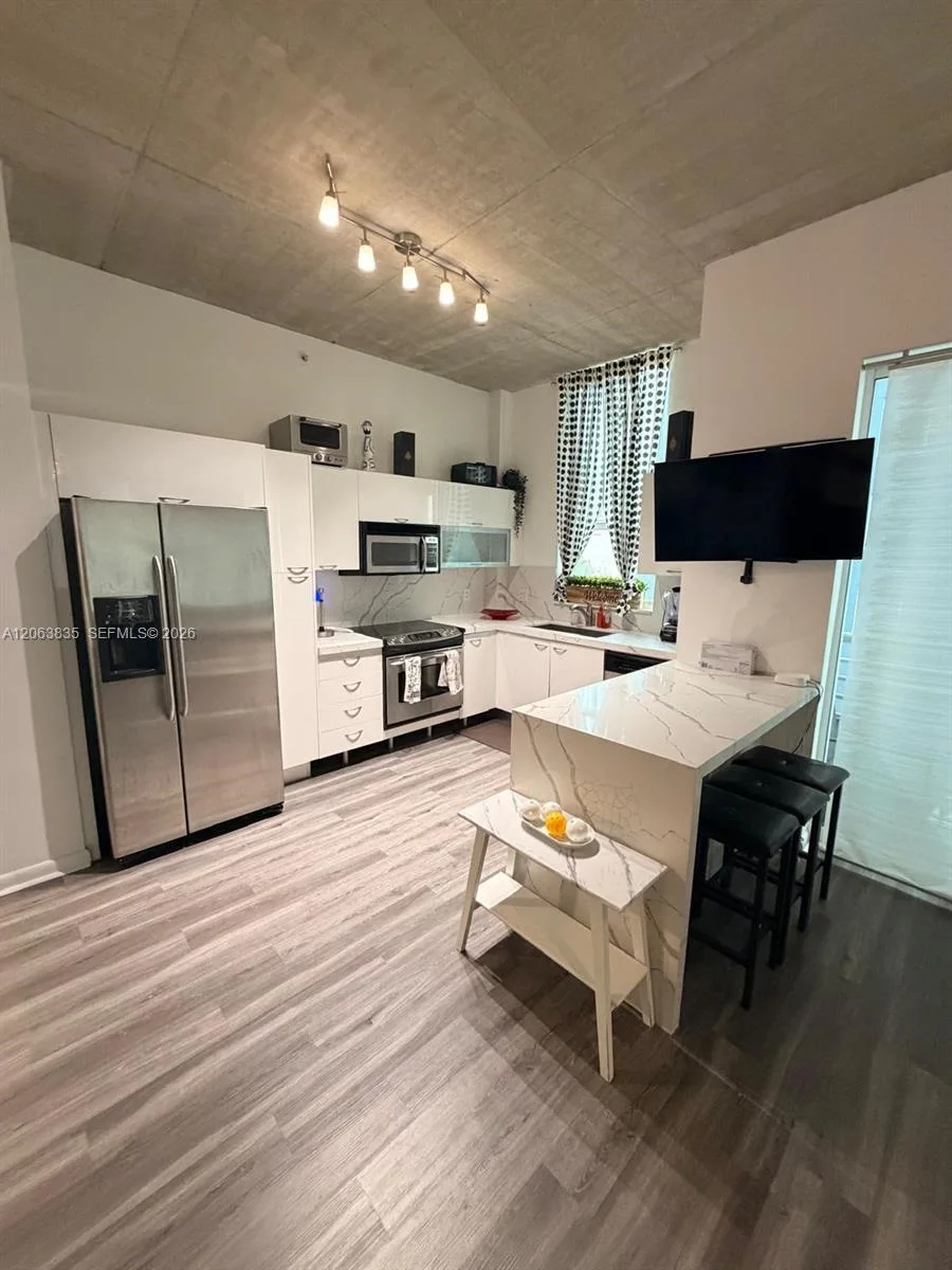 133 NE 2nd Ave # 401, Miami, FL 33132