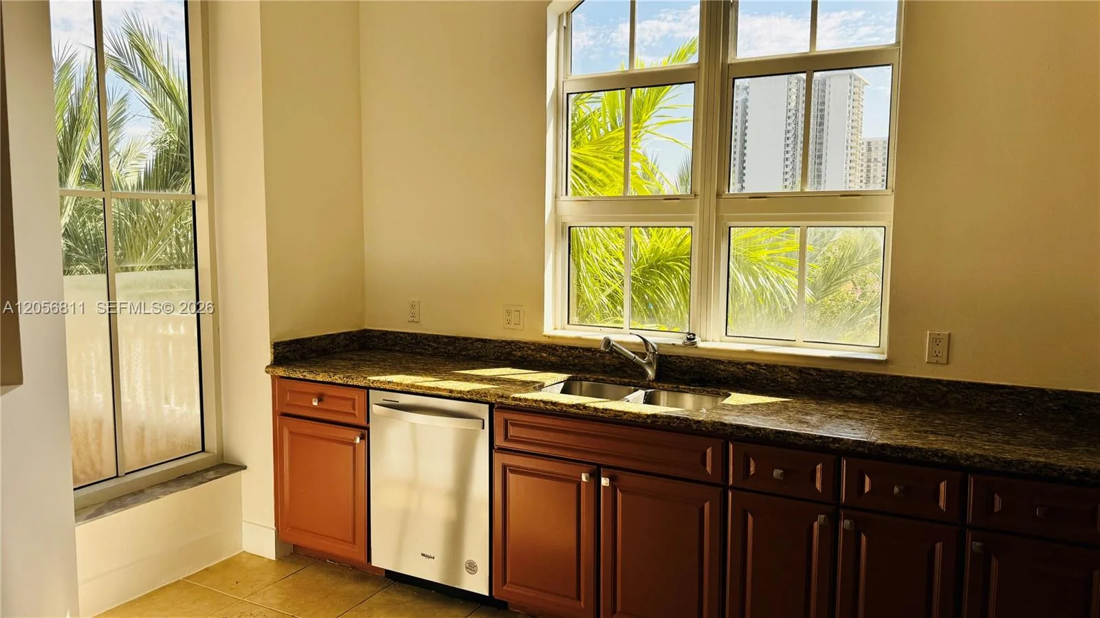 3001 NE 185th St # 431, Aventura, FL 33180 photo 11