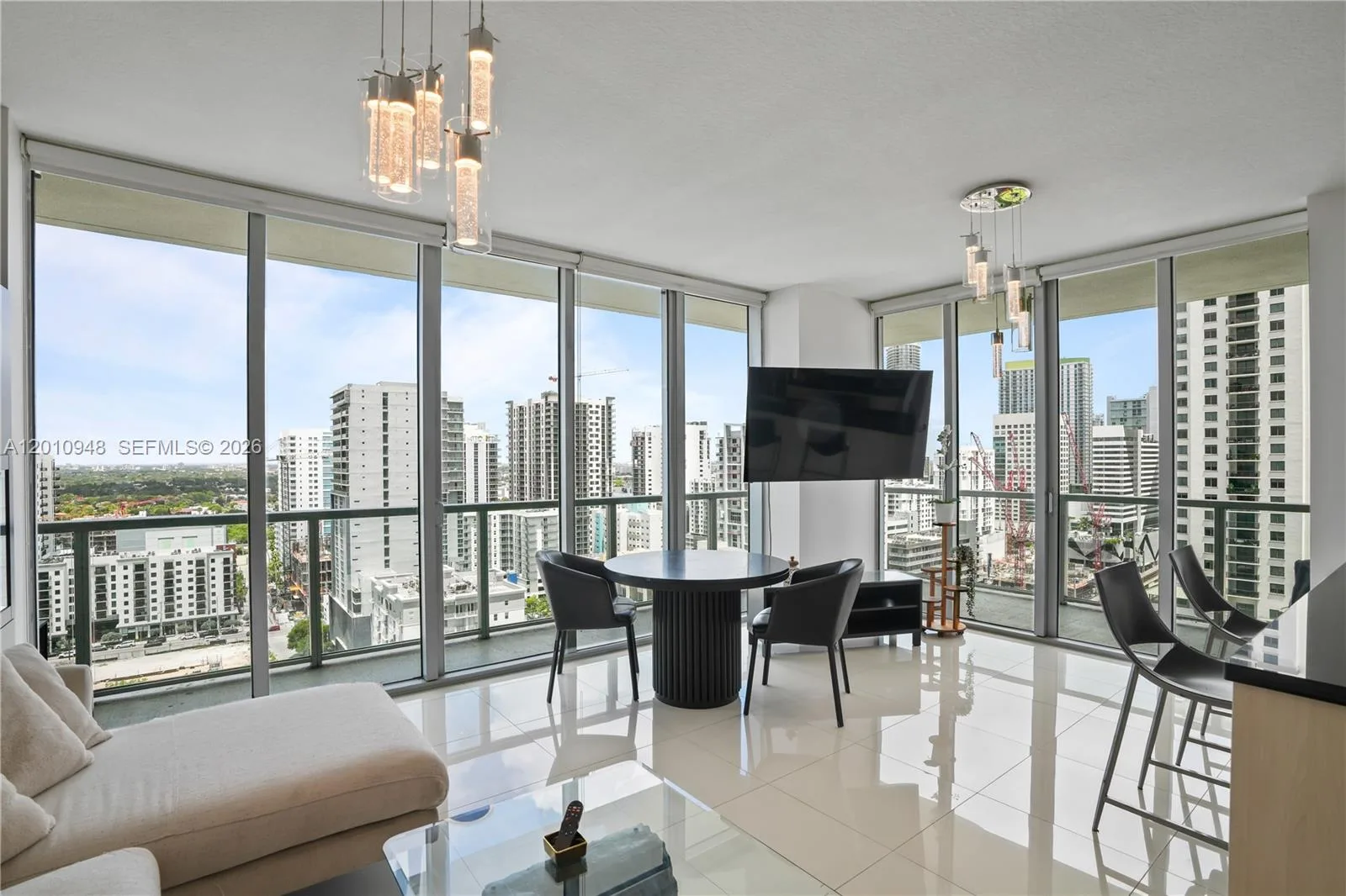 1111 SW 1st Ave # 2325-N, Miami, FL 33130