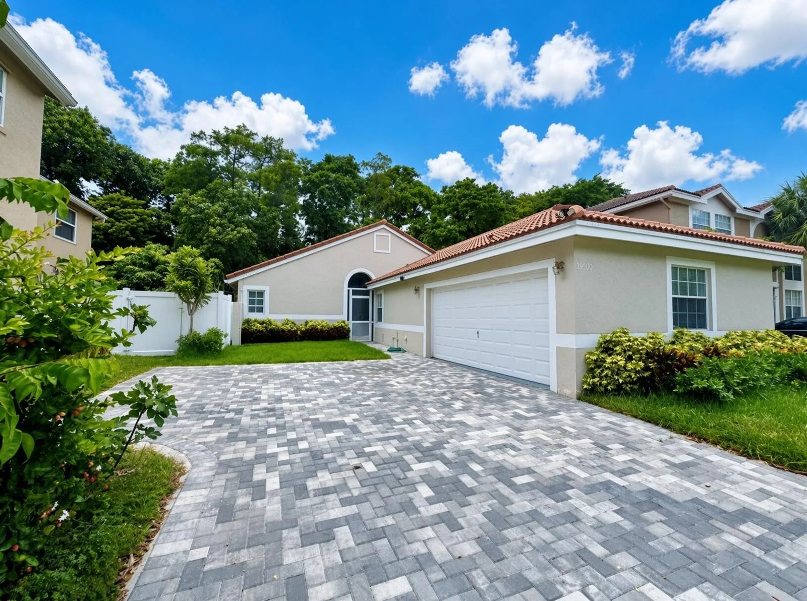 10160 Festival Way, Boca Raton, FL 33428