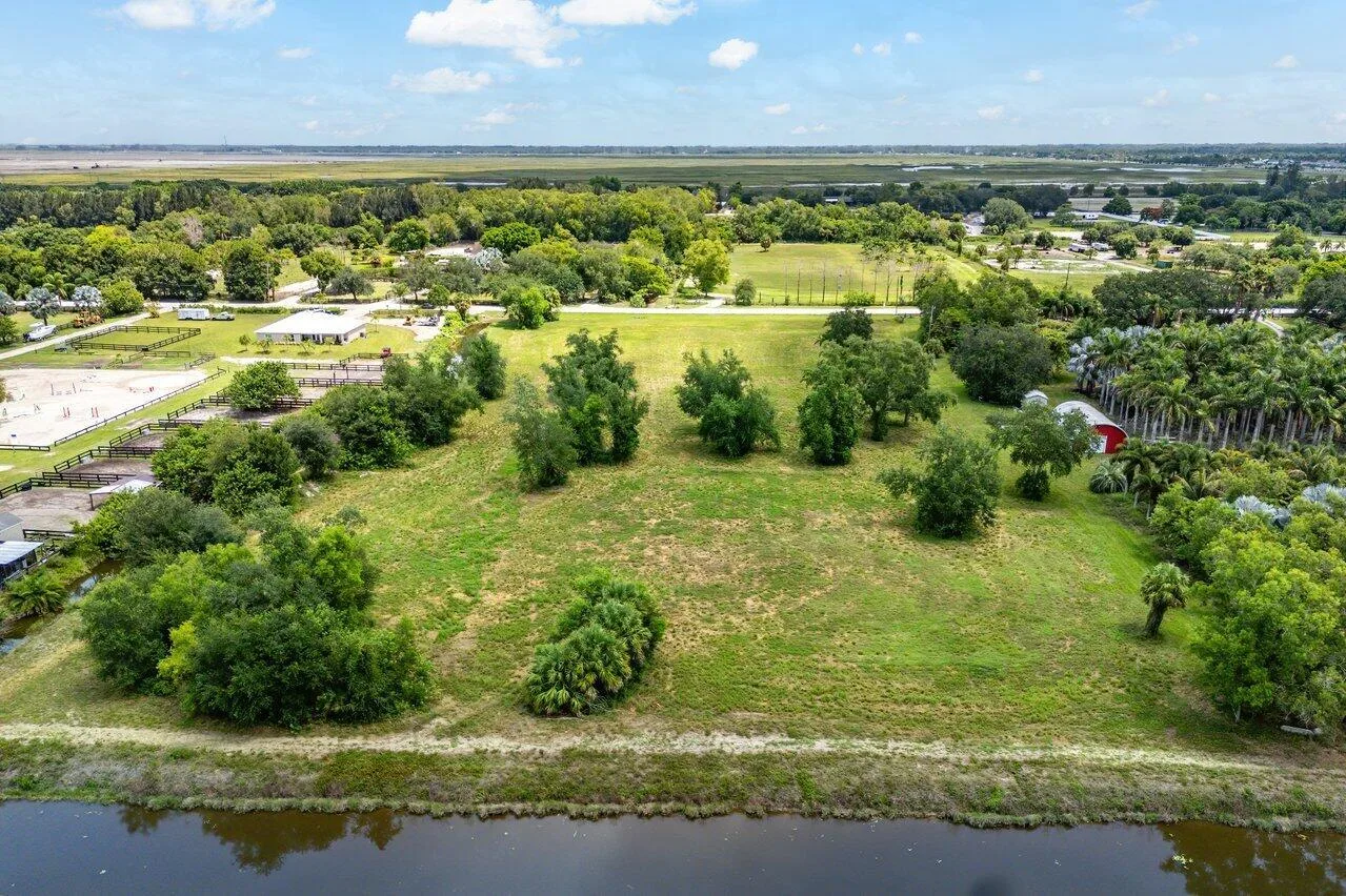 16526 Hollow Tree Lane, Wellington, FL 33470 photo 5