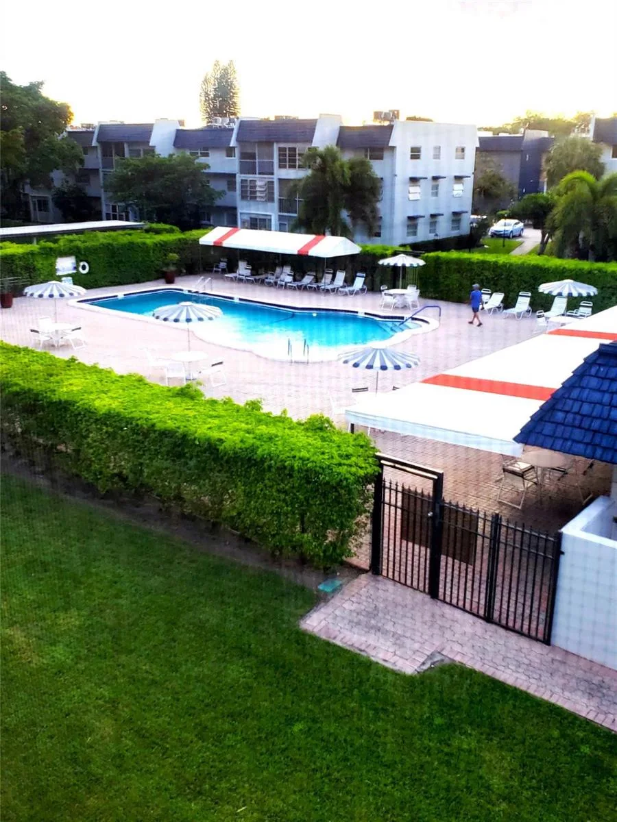 7897 Golf Circle Drive # 303, Margate, FL 33063 photo 4