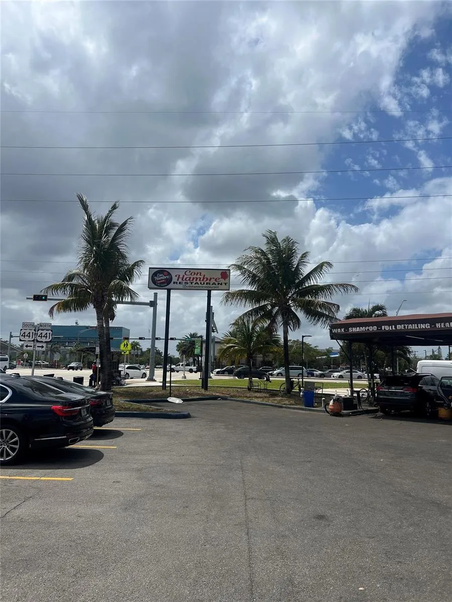 5939 HOLLYWOOD Boulevard, Hollywood, FL 33021 photo 5