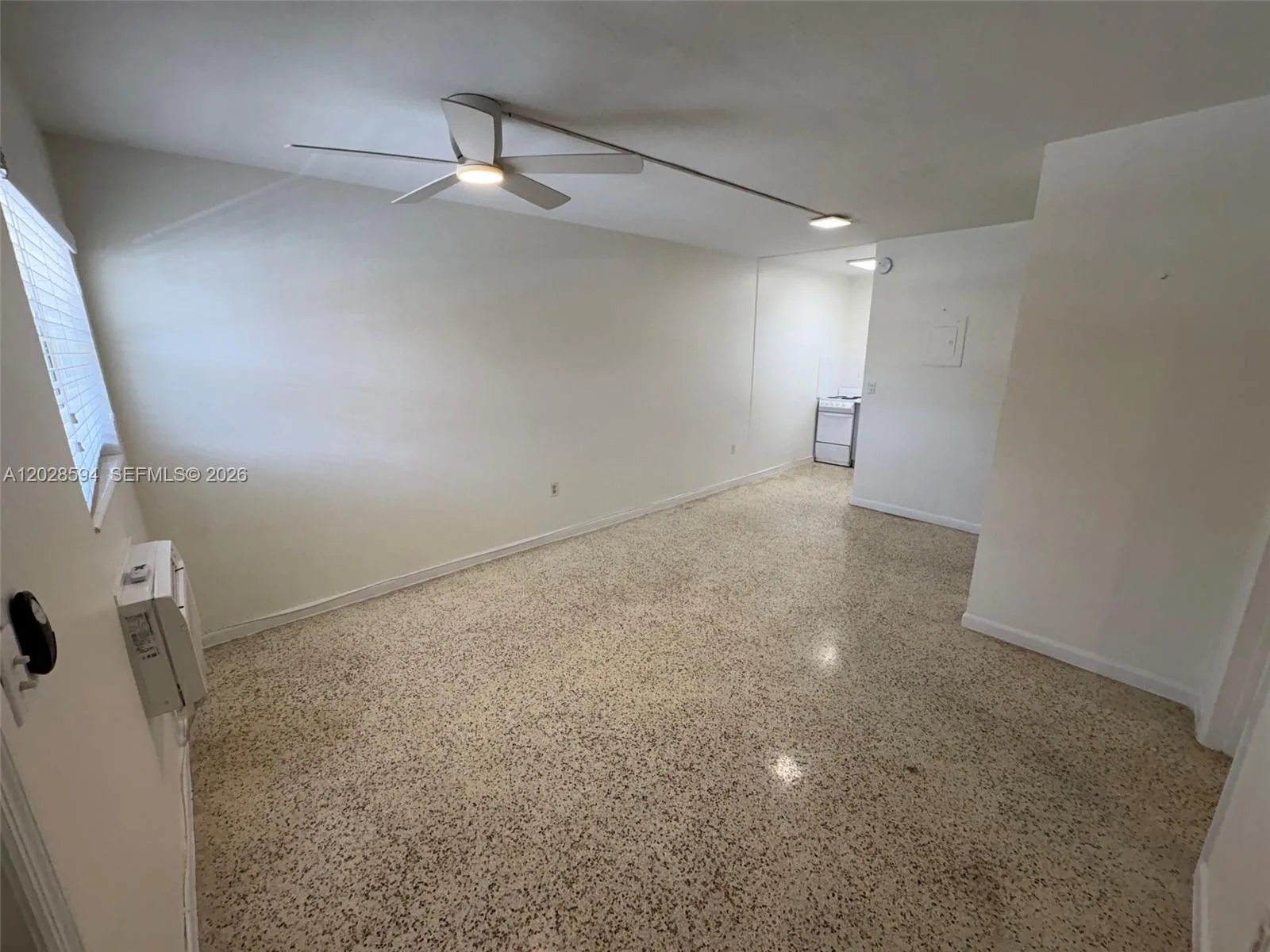 320 W 10th St # 3, Hialeah, FL 33010
