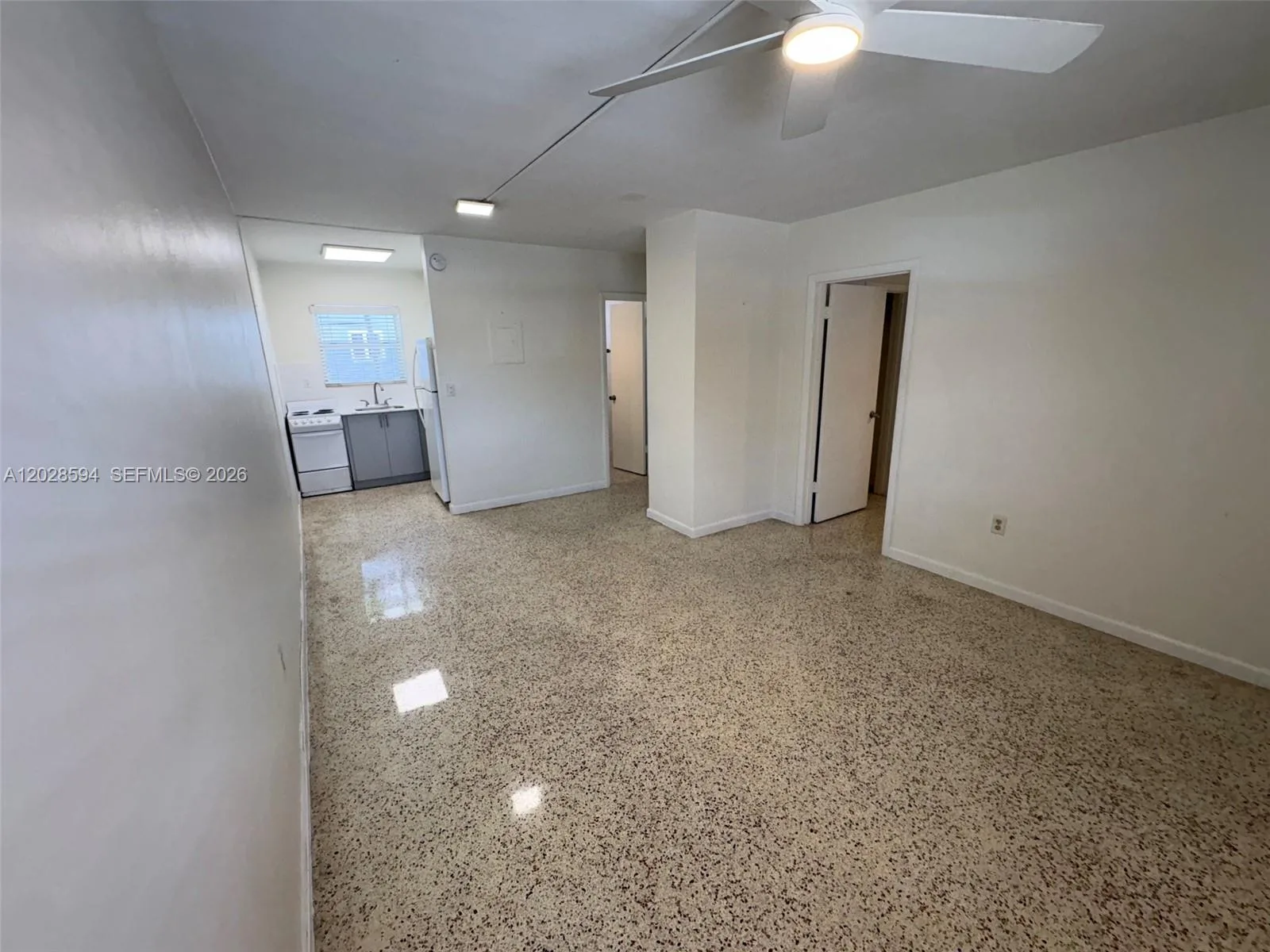 320 W 10th St # 3, Hialeah, FL 33010 photo 2