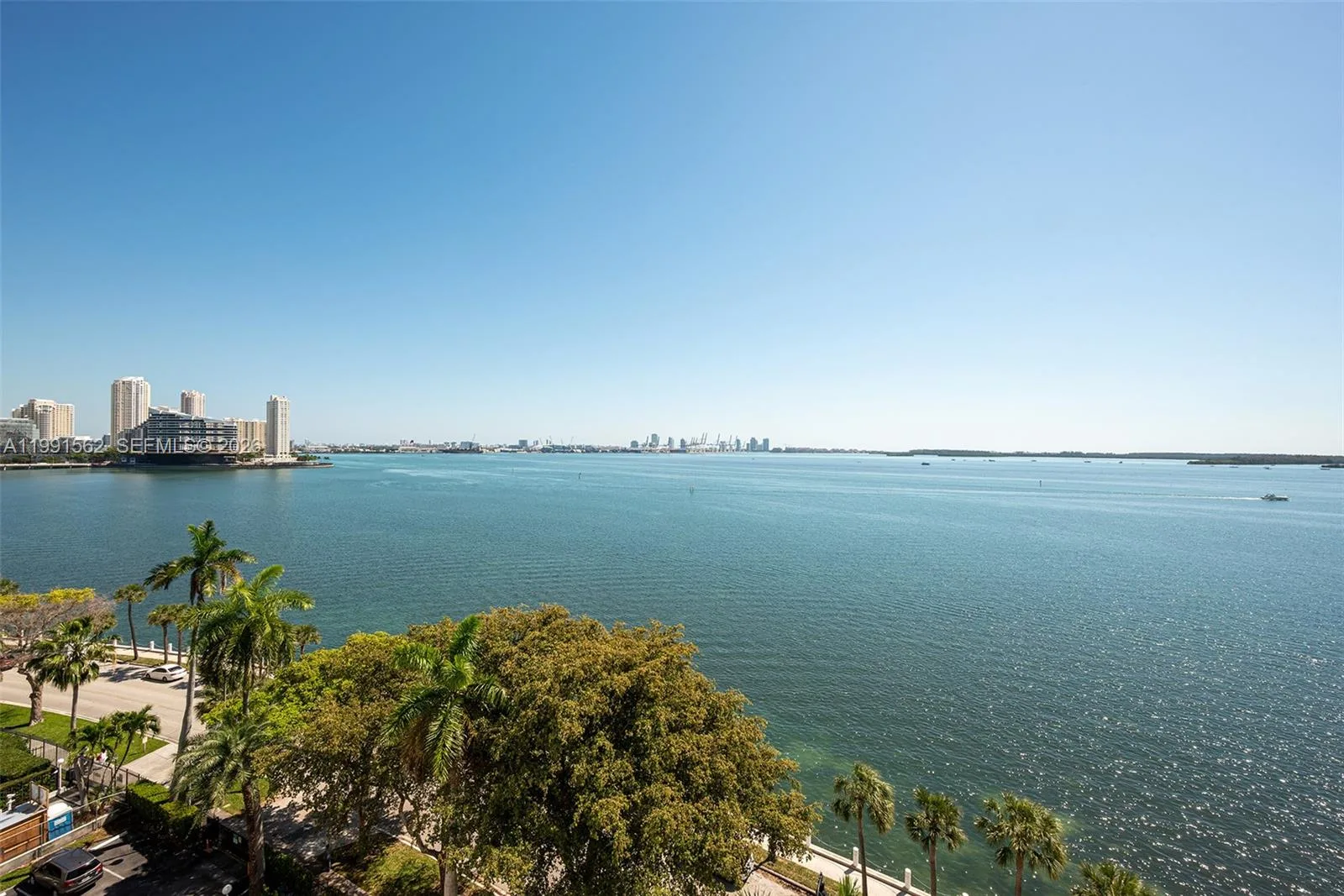 1420 Brickell Bay Dr # 1003A, Miami, FL 33131 photo 4