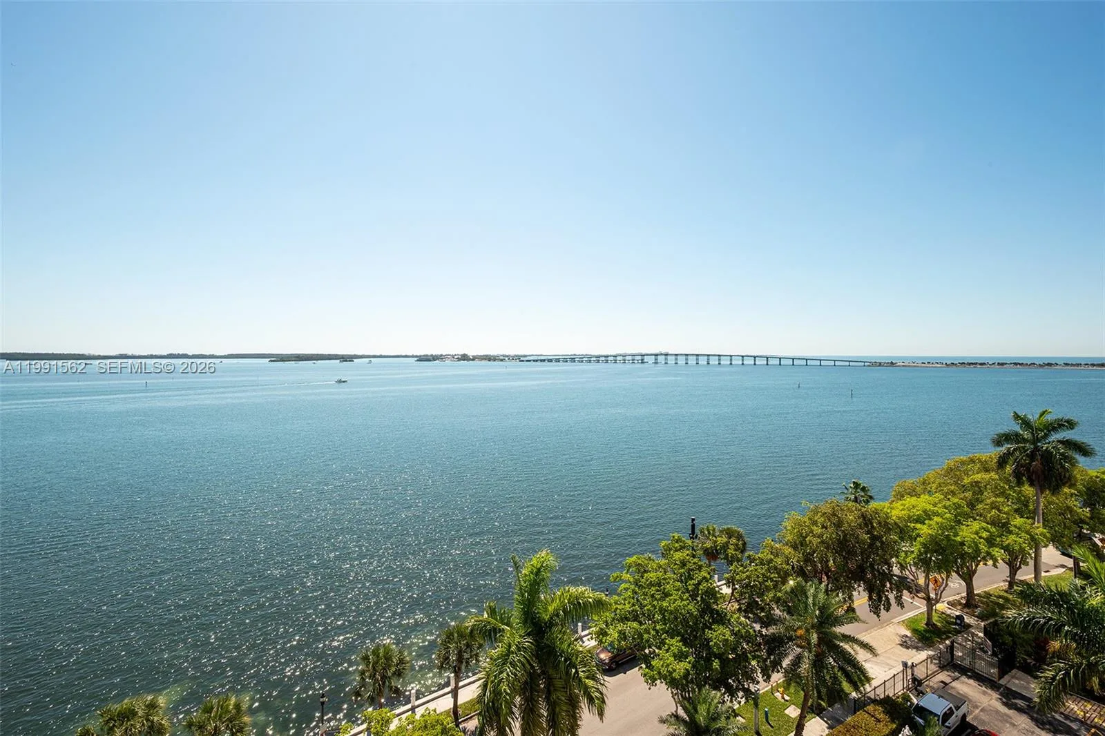 1420 Brickell Bay Dr # 1003A, Miami, FL 33131 photo 5