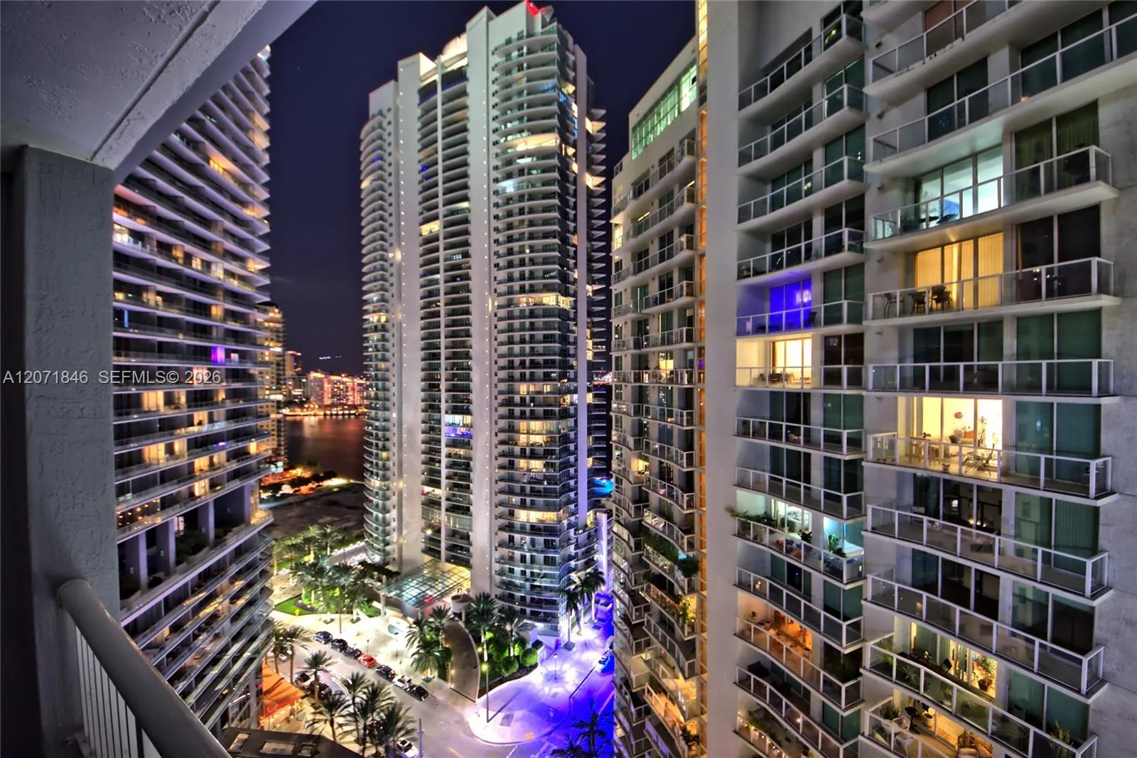 170 SE 14th St # 2303, Miami, FL 33131