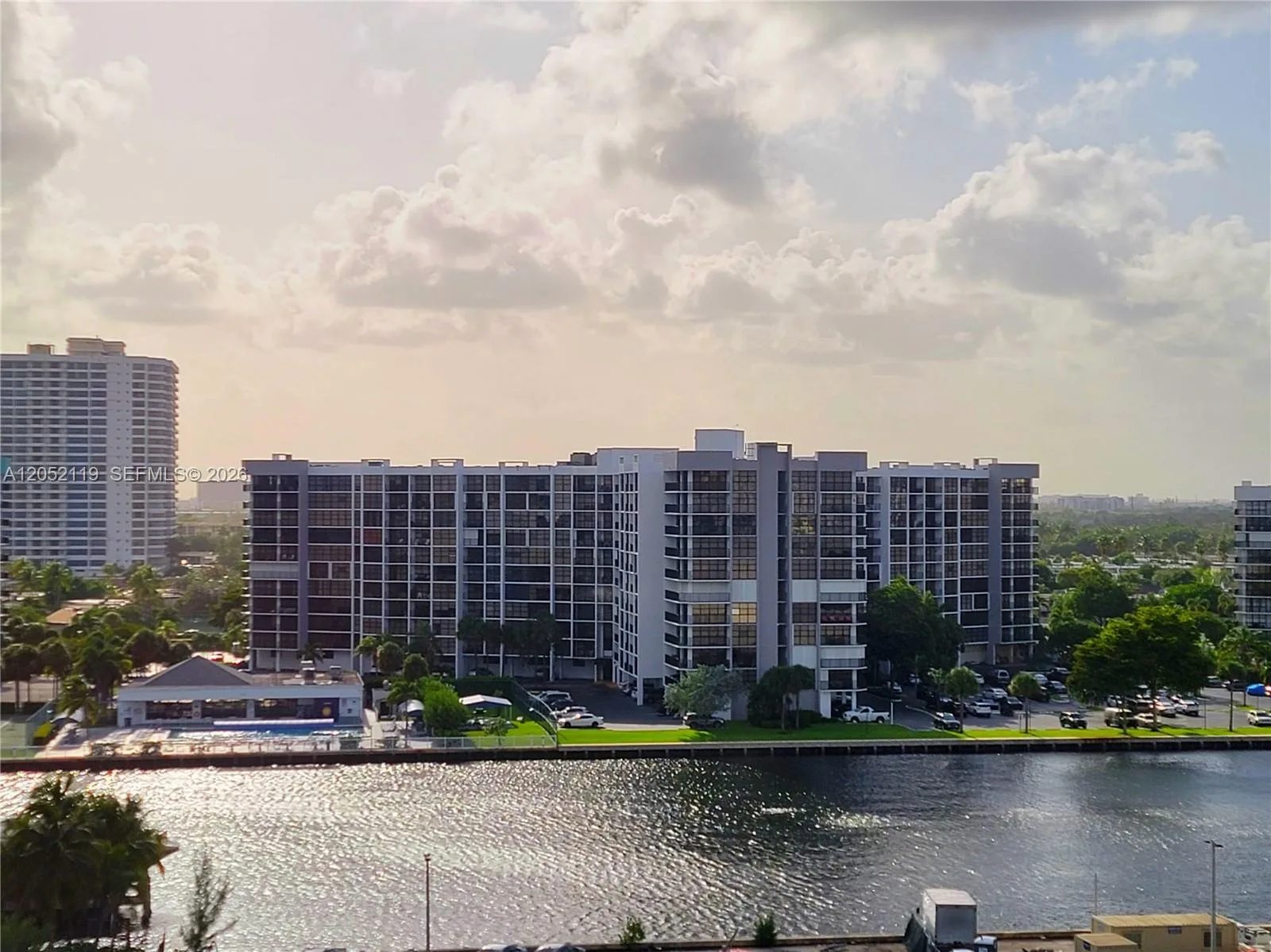 3505 S Ocean Dr # 901, Hollywood, FL 33019