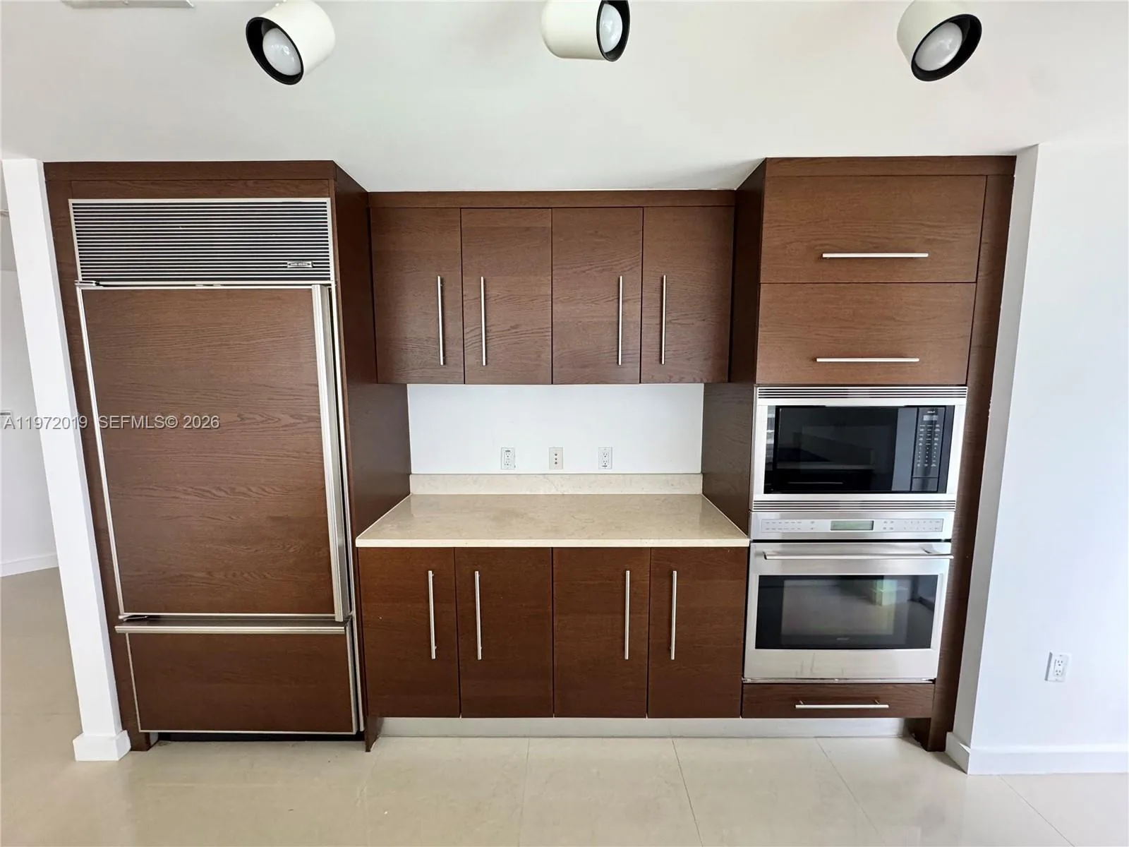 495 Brickell Ave # 1810, Miami, FL 33131 photo 8