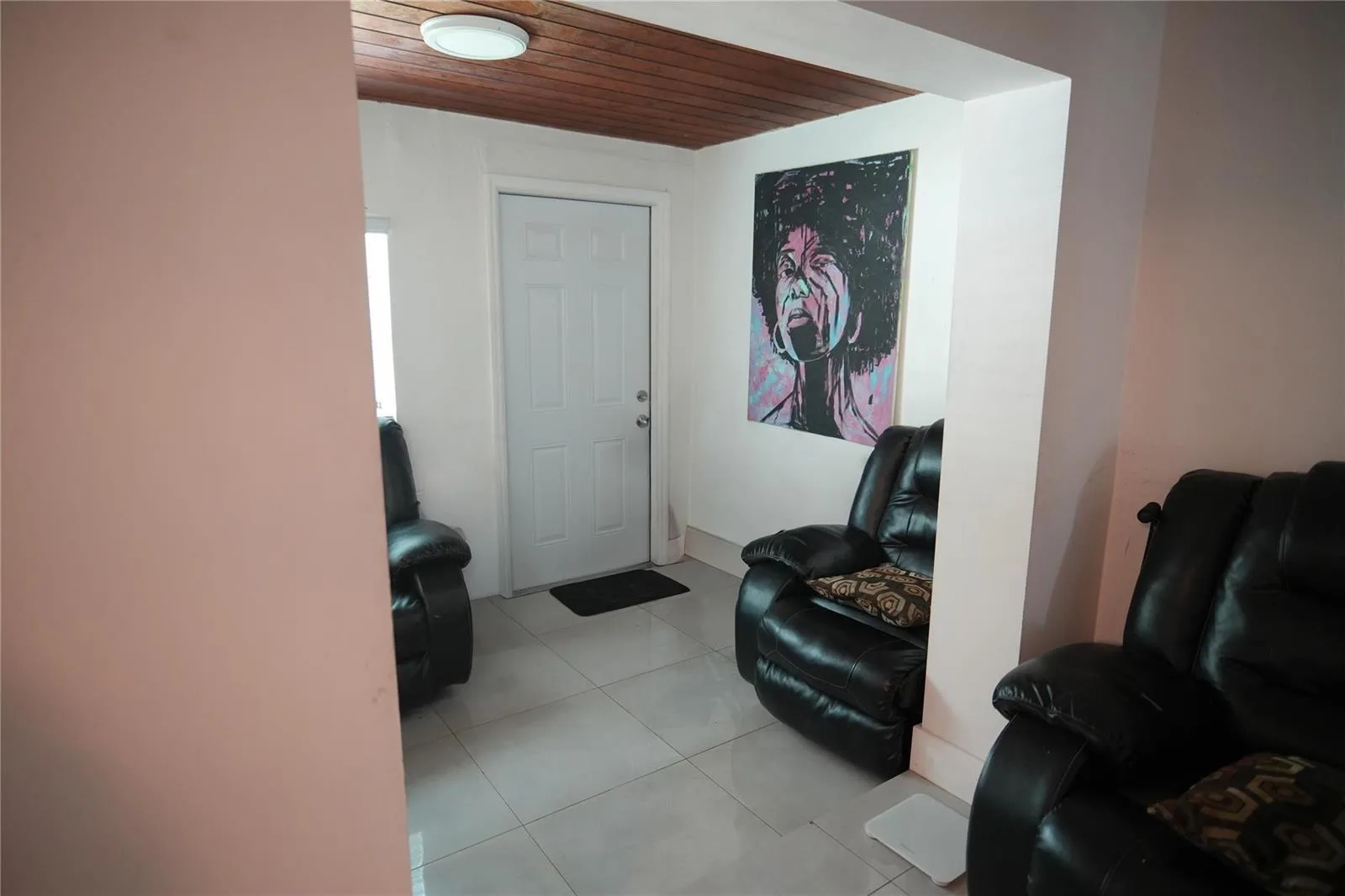 2340 NW 99th Terrace, Miami, FL 33147 photo 3
