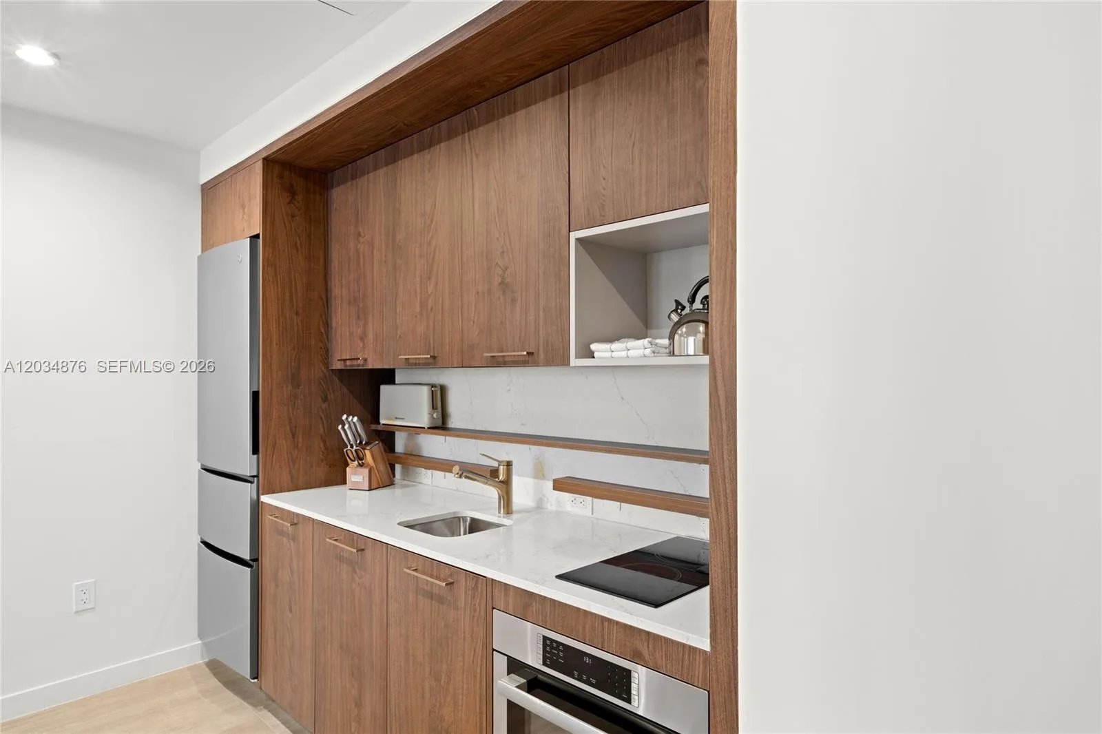 1611 SW 2nd Ave # 816, Miami, FL 33129 photo 3