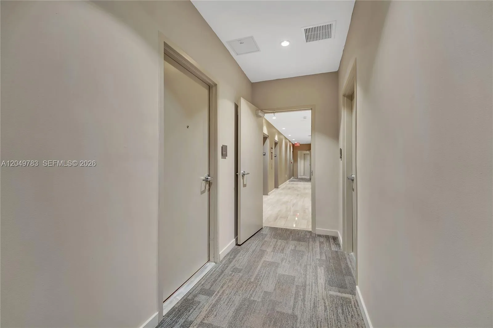 1010 SW 2nd Ave # 2201, Miami, FL 33130 photo 6