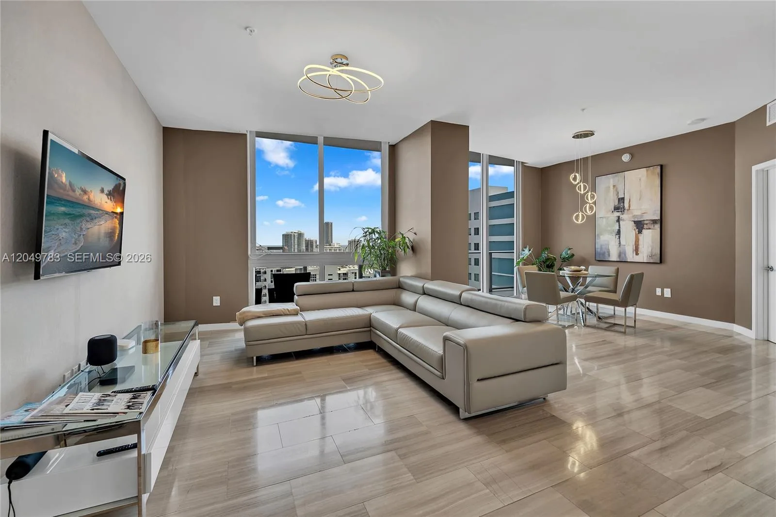 1010 SW 2nd Ave # 2201, Miami, FL 33130 photo 9