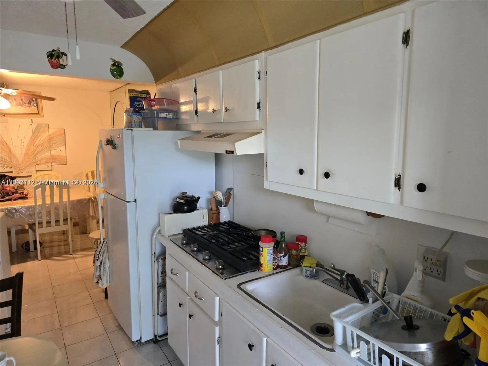 20310 NE 2nd Ave # 15, Miami Gardens, FL 33179 photo 2